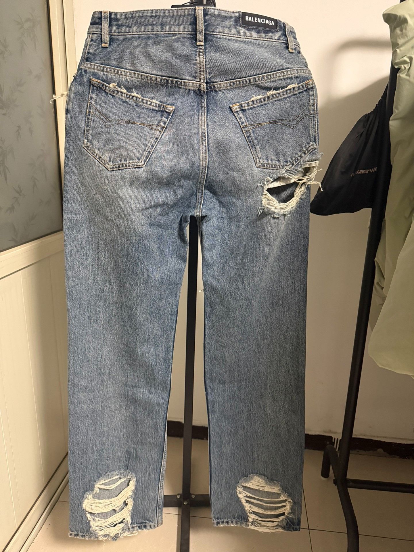 Balenciaga Balenciaga Distressed Destroyed Denim Jeans XS Size US 28 / EU 44 - 3 Thumbnail