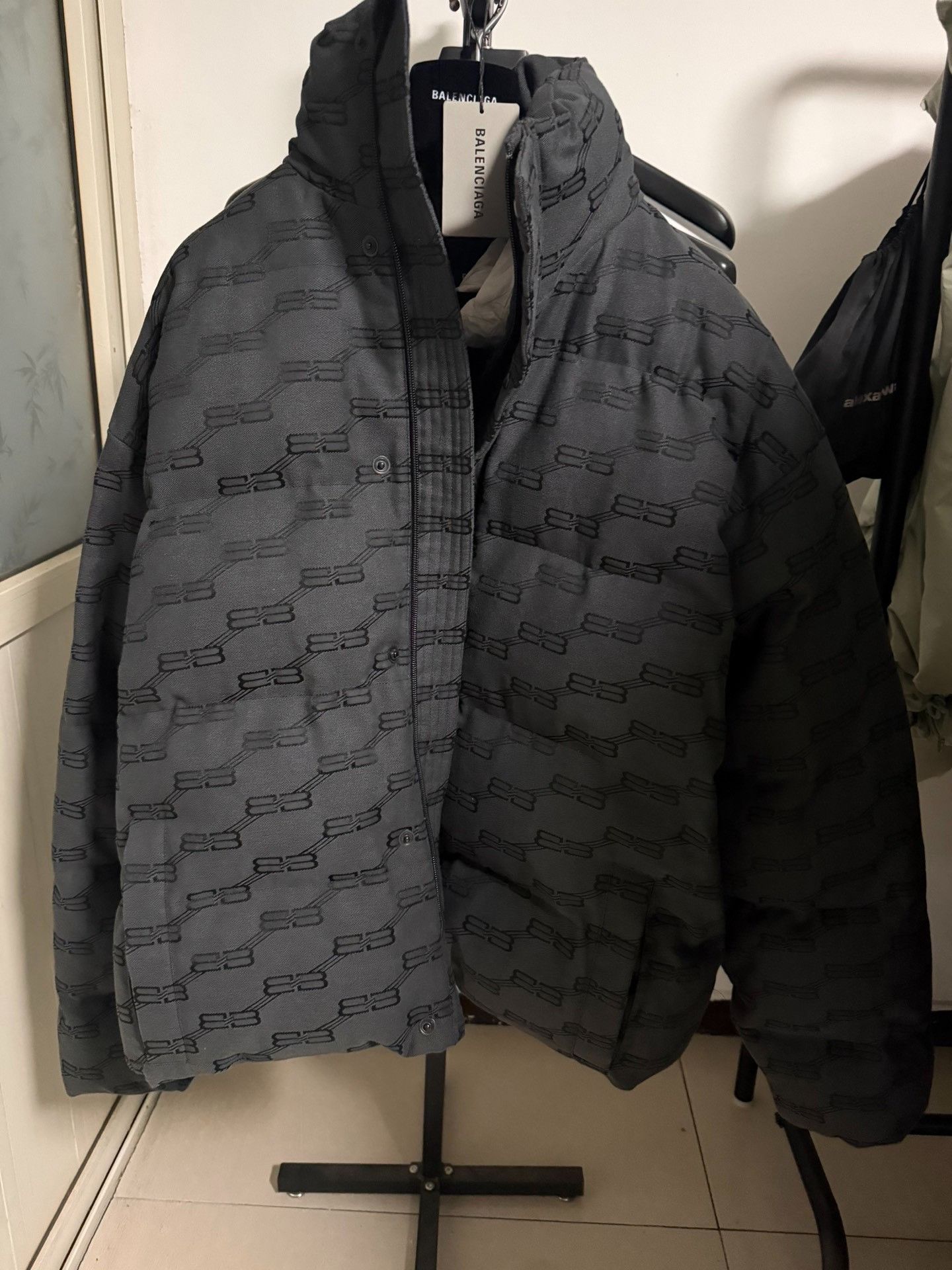 Balenciaga Balenciaga BB Monogram Puffer Jacket 44 Size US S / EU 44-46 / 1 - 2 Thumbnail
