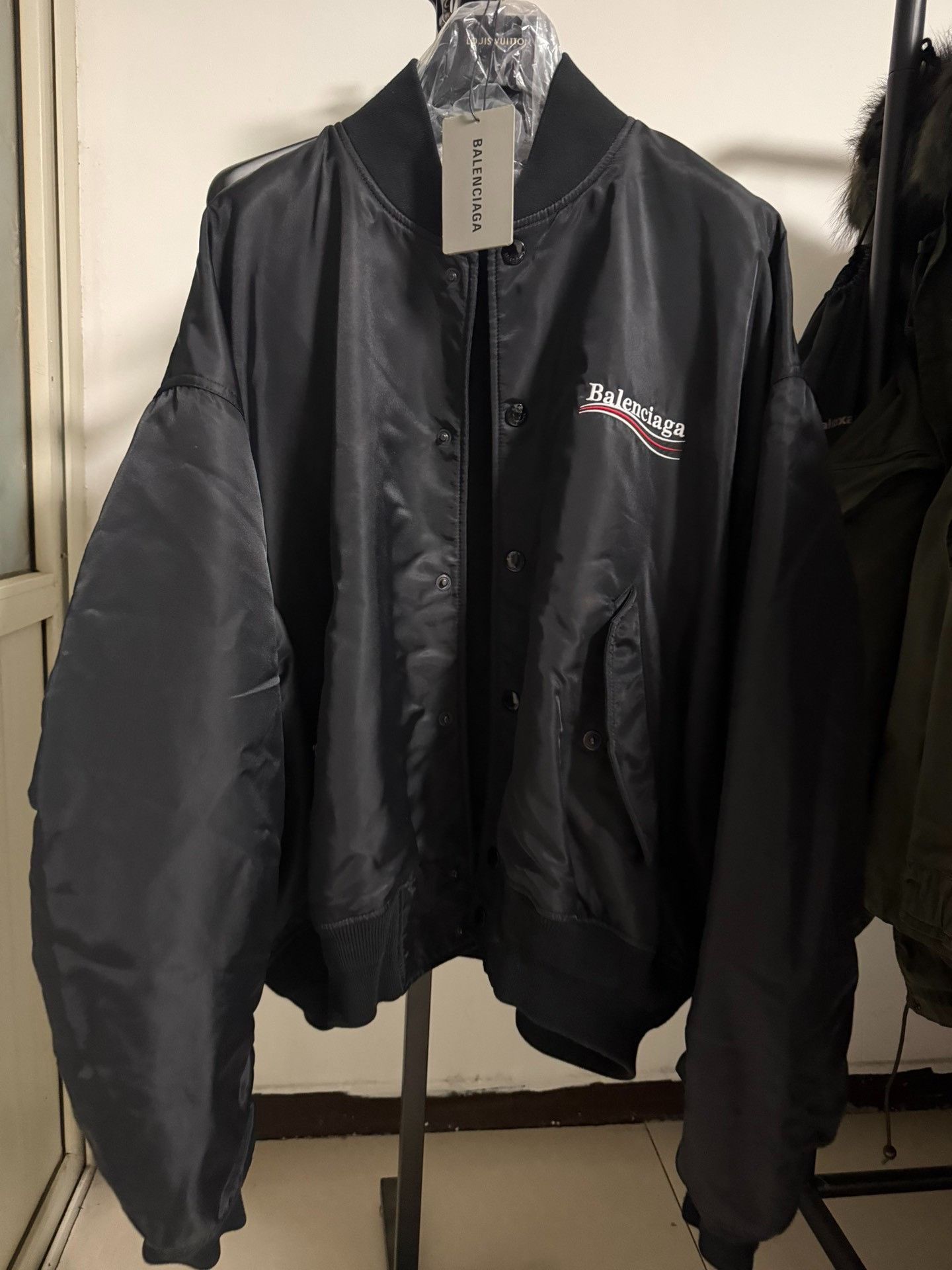 Balenciaga Balenciaga Logo Embroidered Bomber Jacket XS Size US XS / EU 42 / 0 - 2 Thumbnail