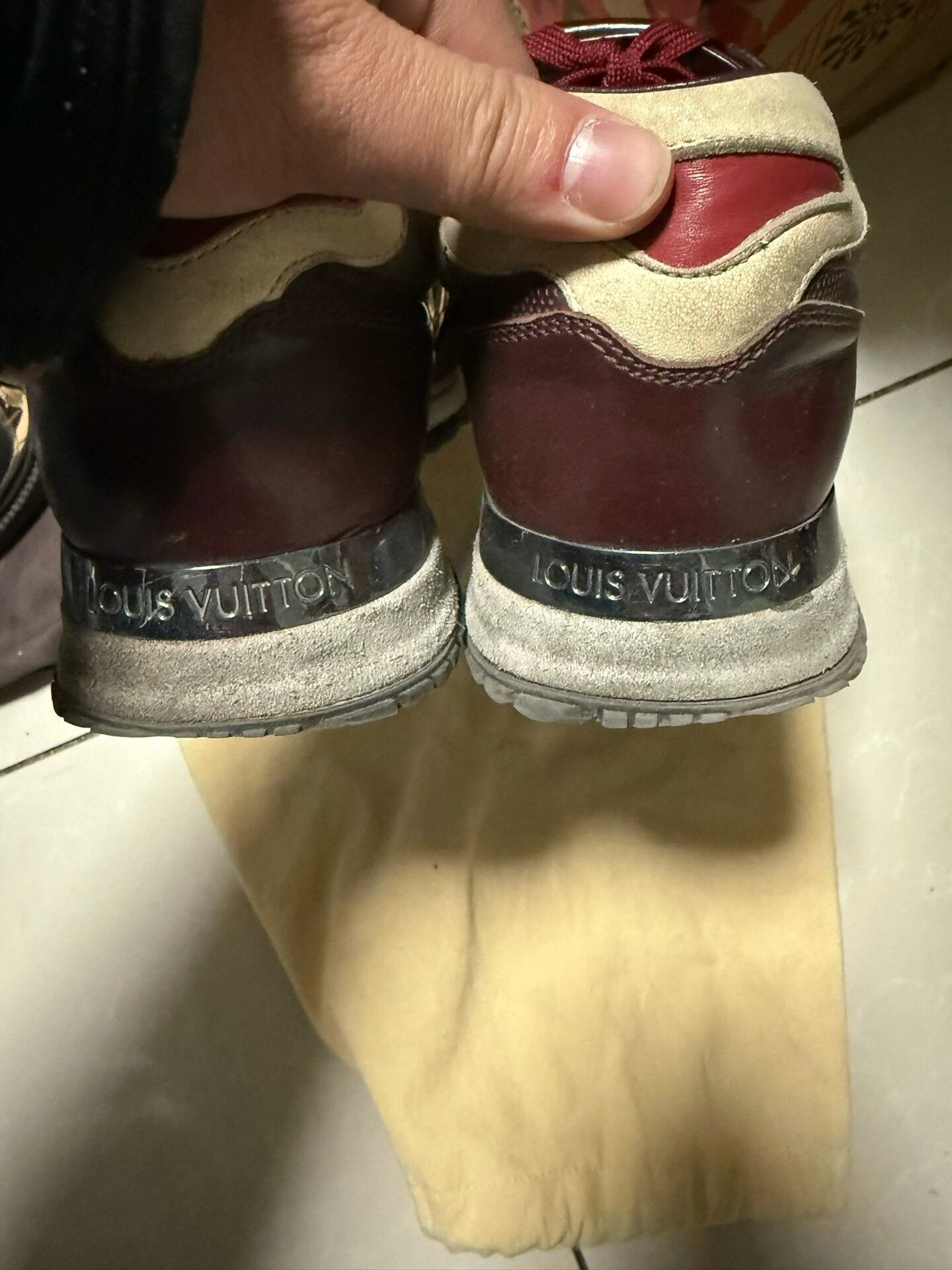 Louis Vuitton Louis Vuitton Burgundy Run Away Sneakers US 7.5 Size US 7.5 / EU 40-41 - 4 Thumbnail