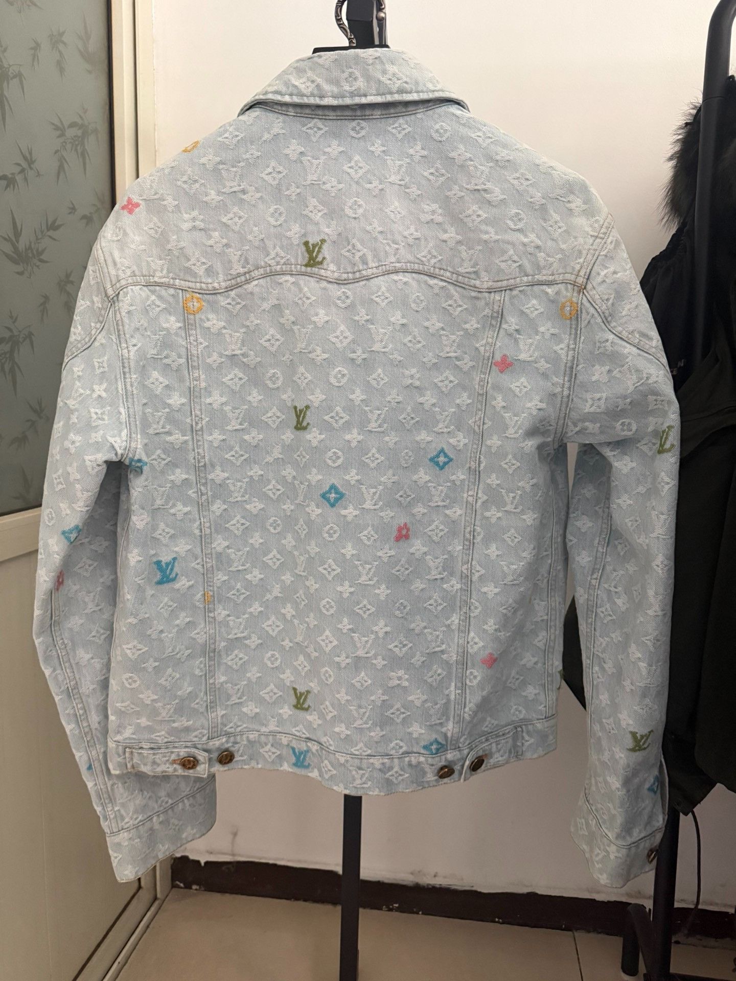 Louis Vuitton Louis Vuitton Tyler SS24 Craggy Monogram Denim Jacket EU 48 Size US M / EU 48-50 / 2 - 3 Thumbnail