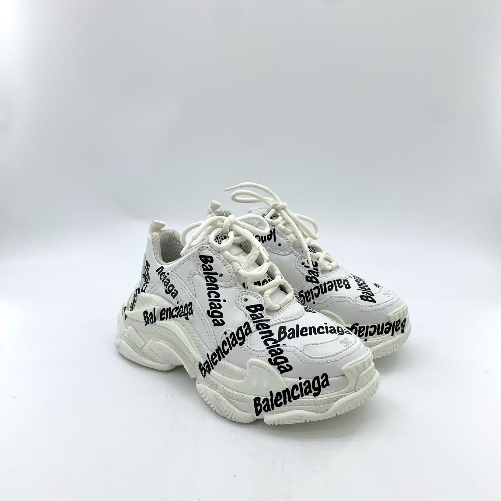 Balenciaga Balenciaga Logo Print Triple S Sneakers Size 36 Size US 6 / IT 36 - 3 Thumbnail
