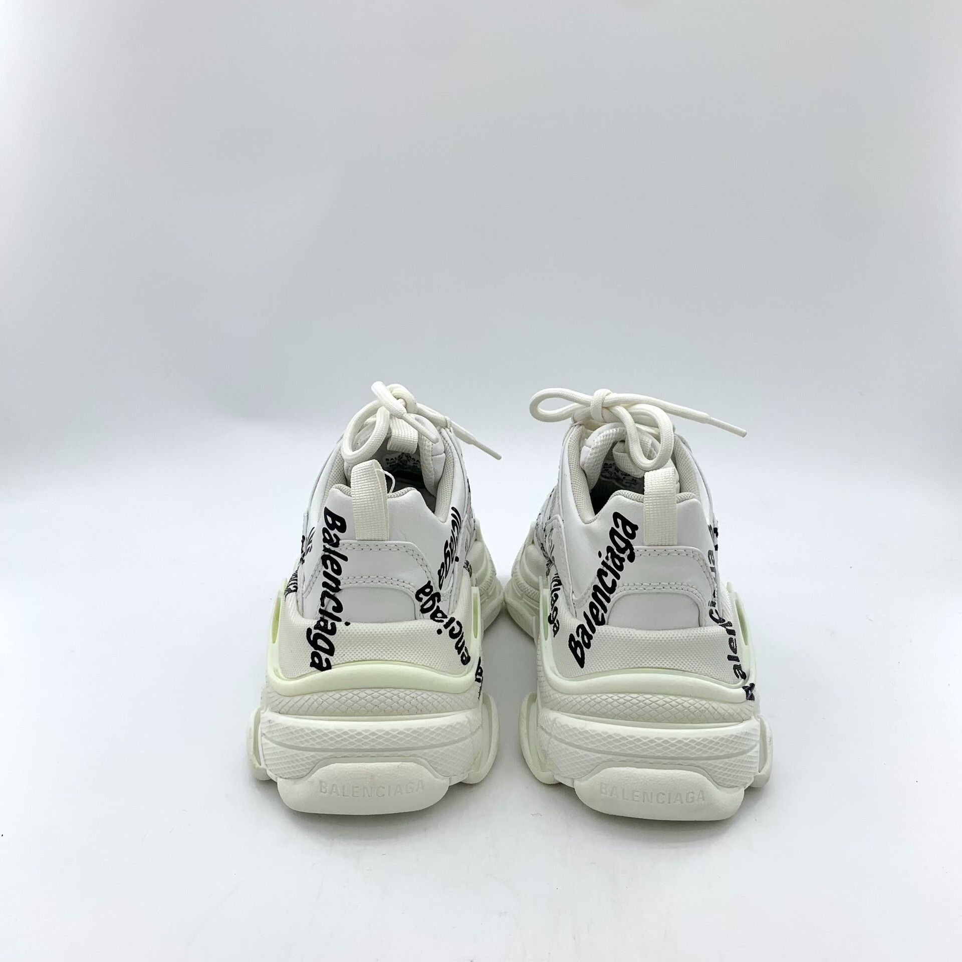 Balenciaga Balenciaga Logo Print Triple S Sneakers Size 36 Size US 6 / IT 36 - 5 Thumbnail