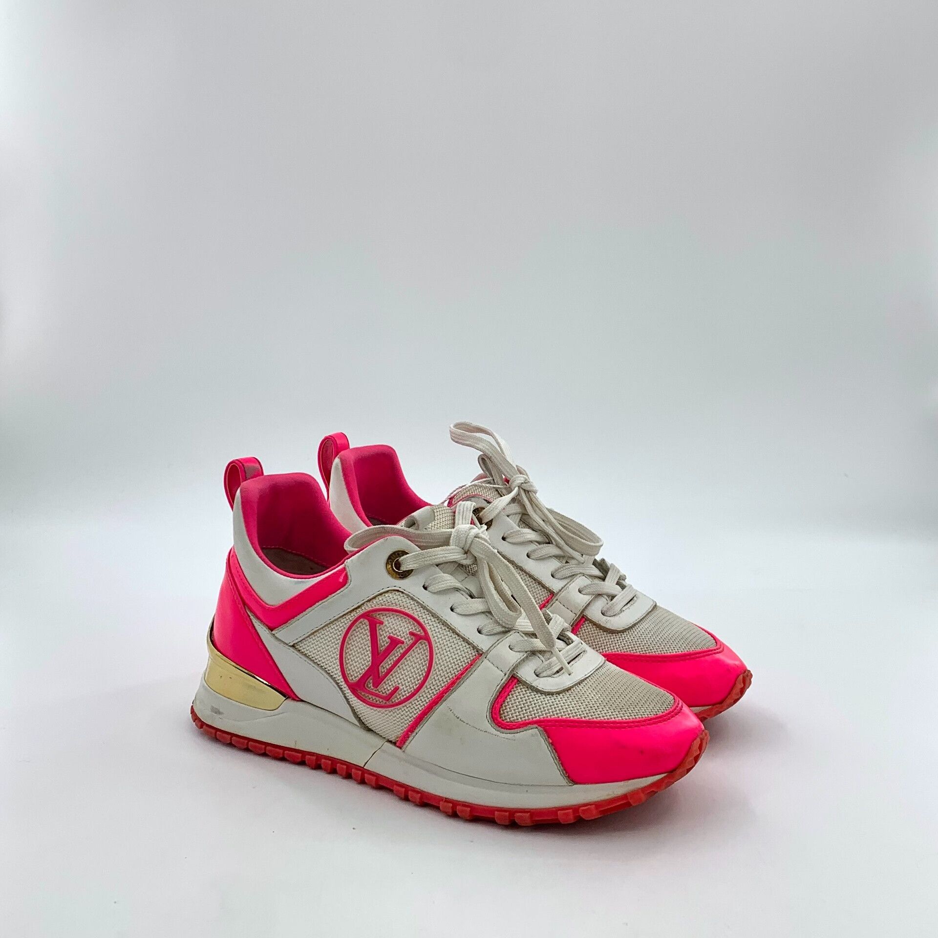 Louis Vuitton Louis Vuitton Pink Run Away Sneakers Size 35 Size US 5 / IT 35 - 3 Thumbnail
