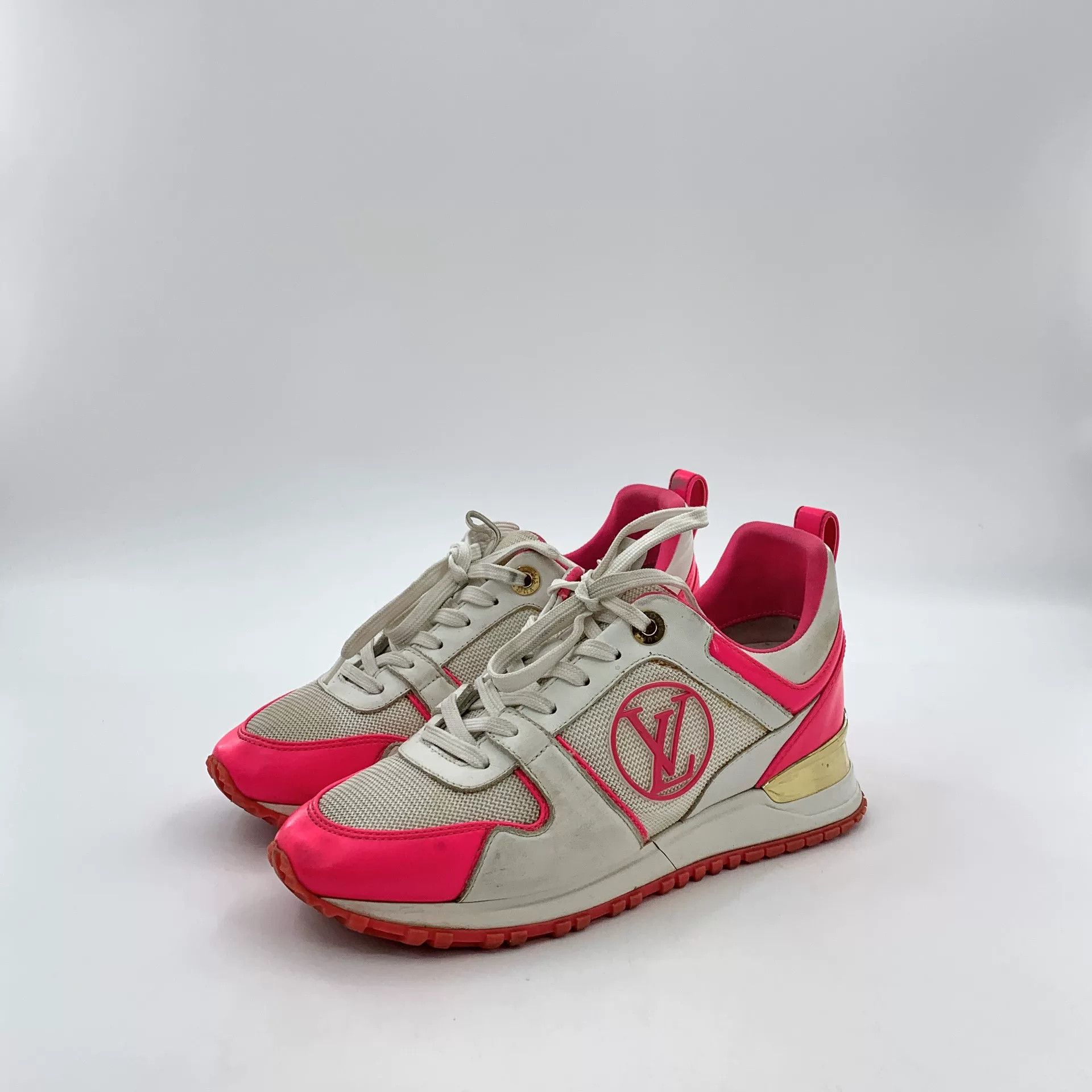 Louis Vuitton Louis Vuitton Pink Run Away Sneakers Size 35 Size US 5 / IT 35 - 2 Thumbnail