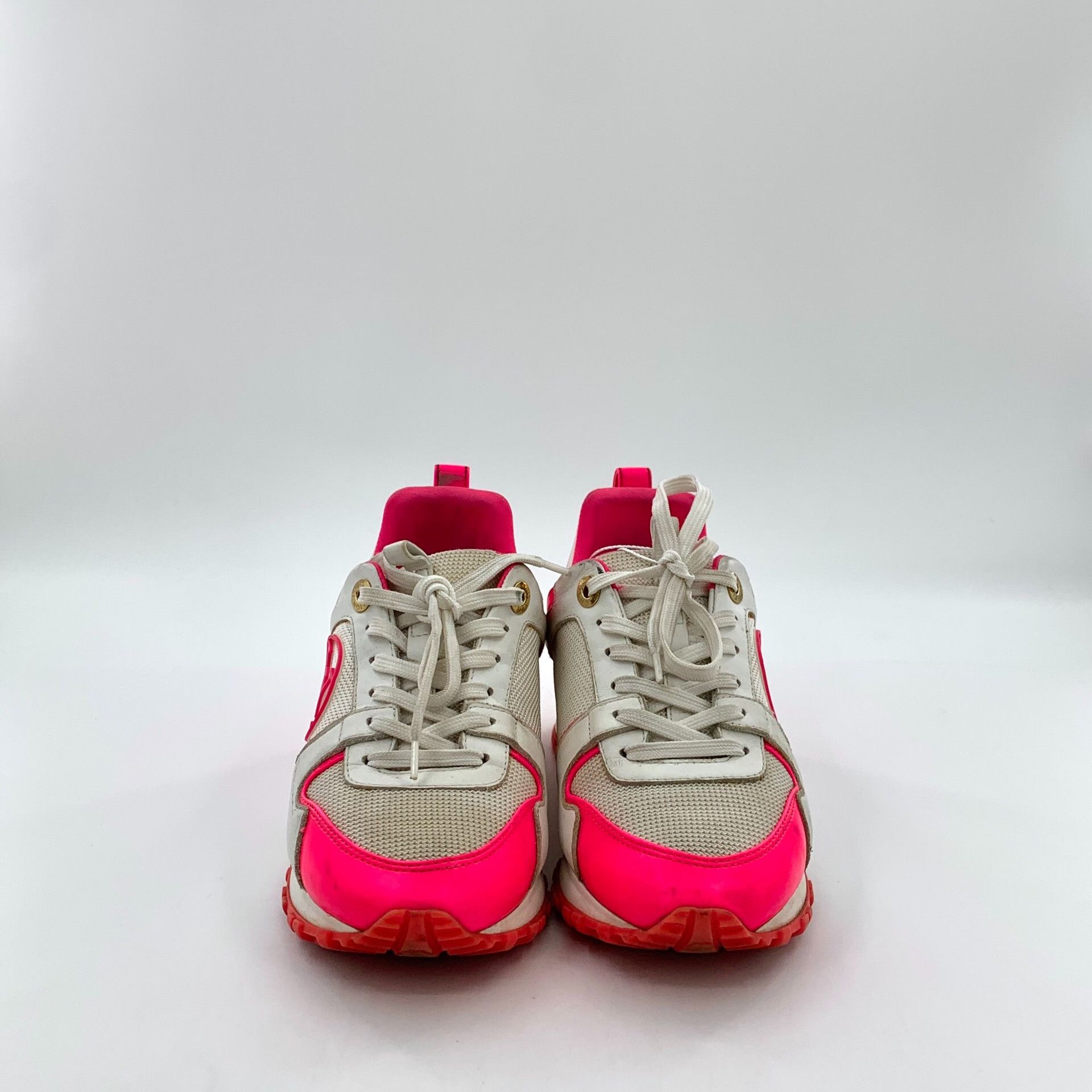 Louis Vuitton Louis Vuitton Pink Run Away Sneakers Size 35 Size US 5 / IT 35 - 4 Thumbnail