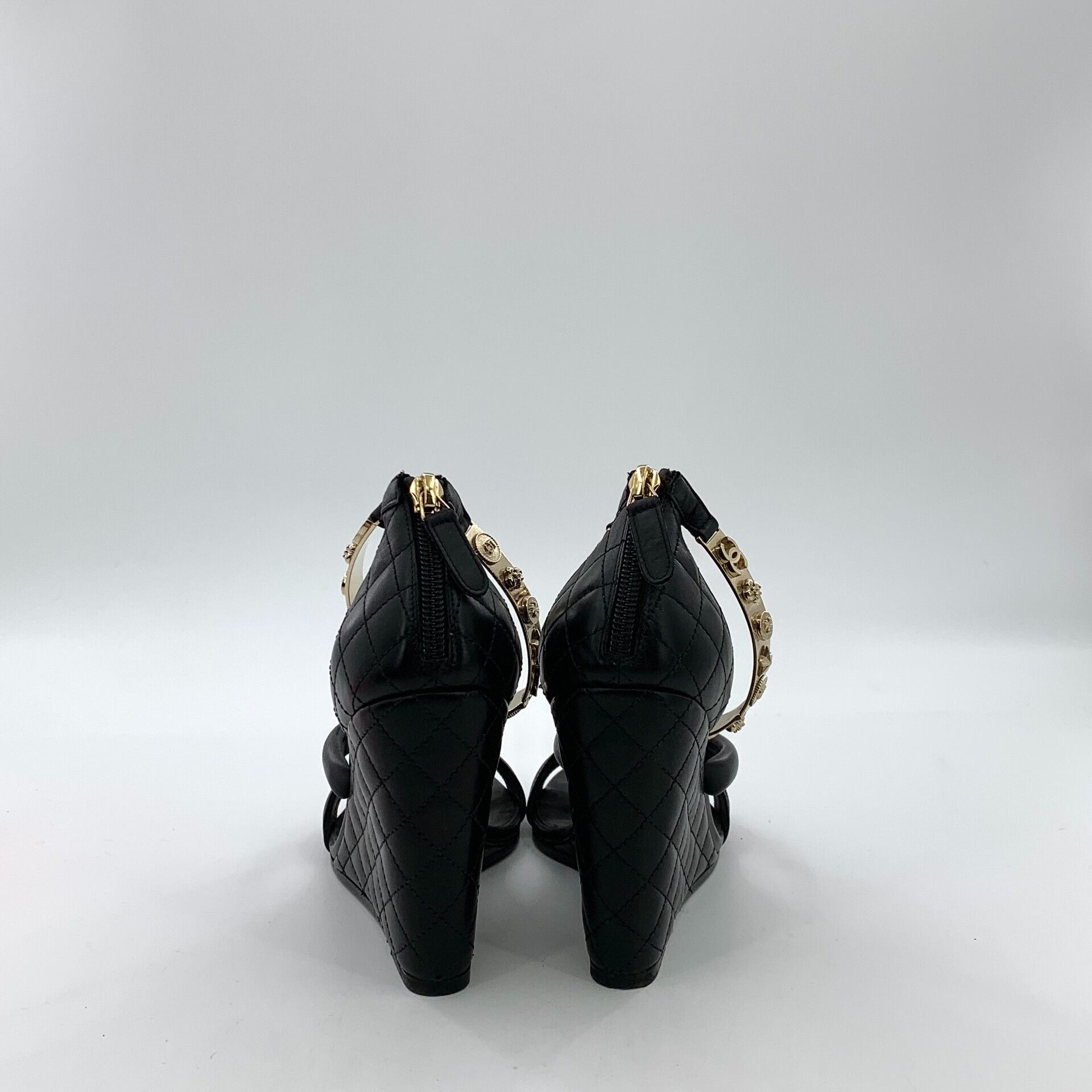Chanel Chanel Quilted Leather Logo Wedge Heels 36 Size US 5 / IT 35 - 5 Thumbnail
