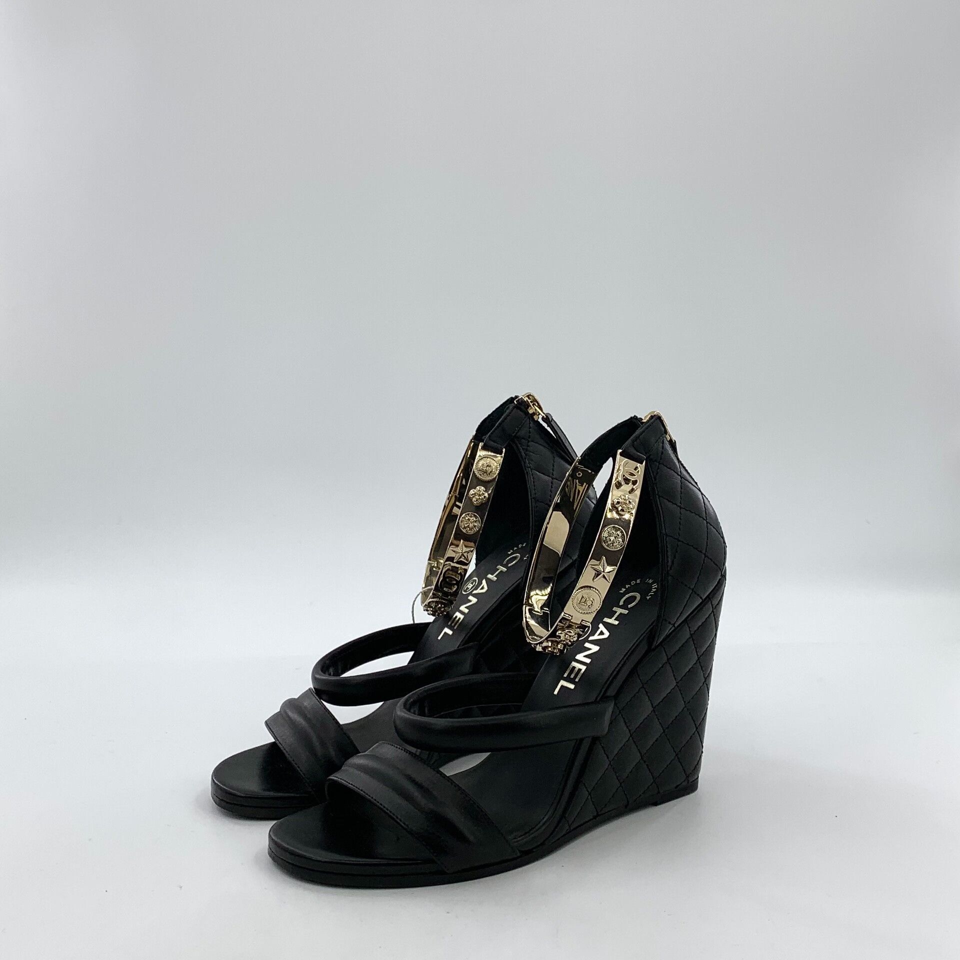 Chanel Chanel Quilted Leather Logo Wedge Heels 36 Size US 5 / IT 35 - 2 Thumbnail