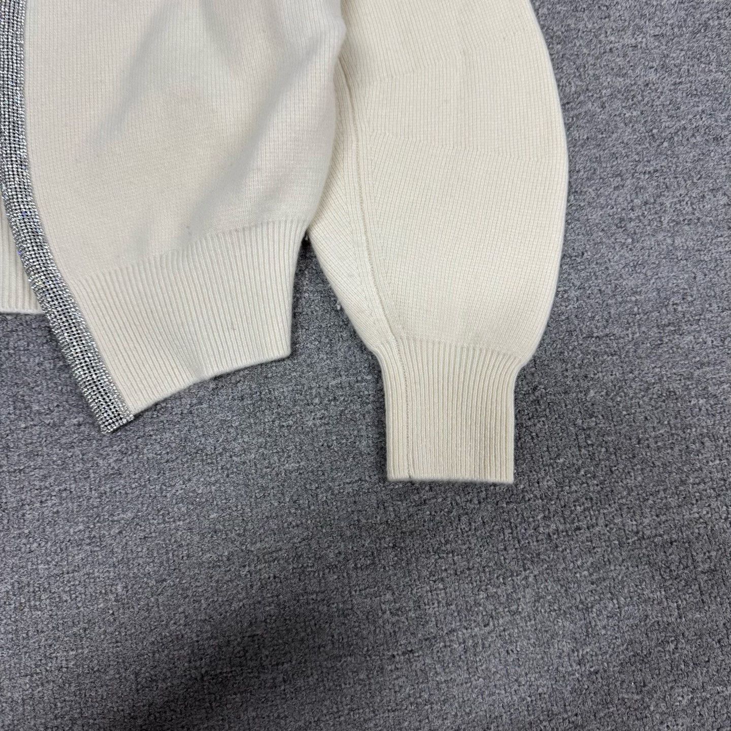 Alexander Wang Alexander Wang Crystal Trim Cardigan XS Size XS / US 0-2 / IT 36-38 - 4 Thumbnail