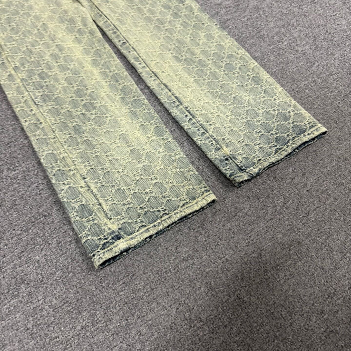 Gucci Gucci Monogram Washed Denim Jeans Size 26 Size US 26 / EU 42 - 4 Thumbnail