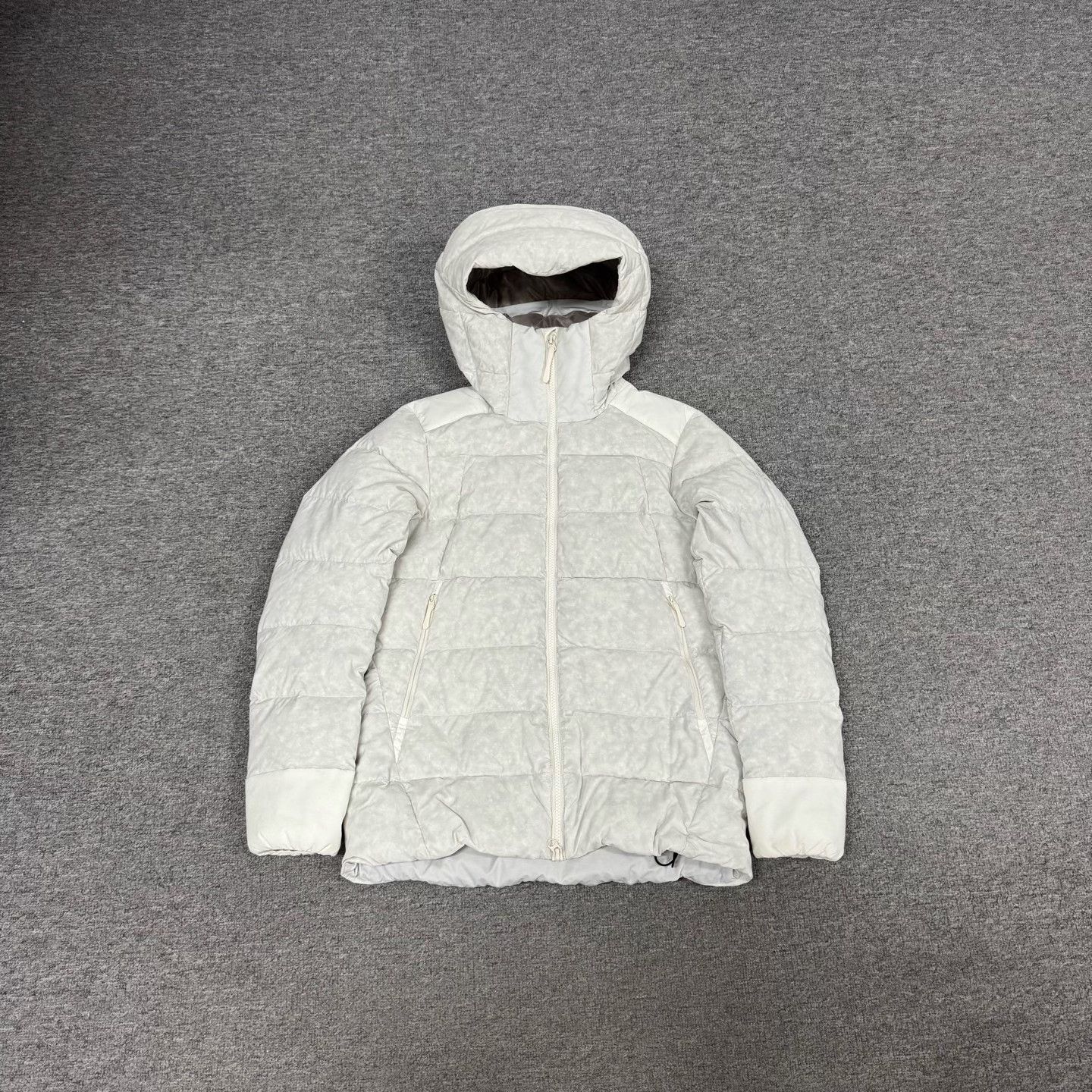 Arc'teryx Arc'teryx Patterned Thorium Down Hoody XS Size XS / US 0-2 / IT 36-38 - 2 Thumbnail