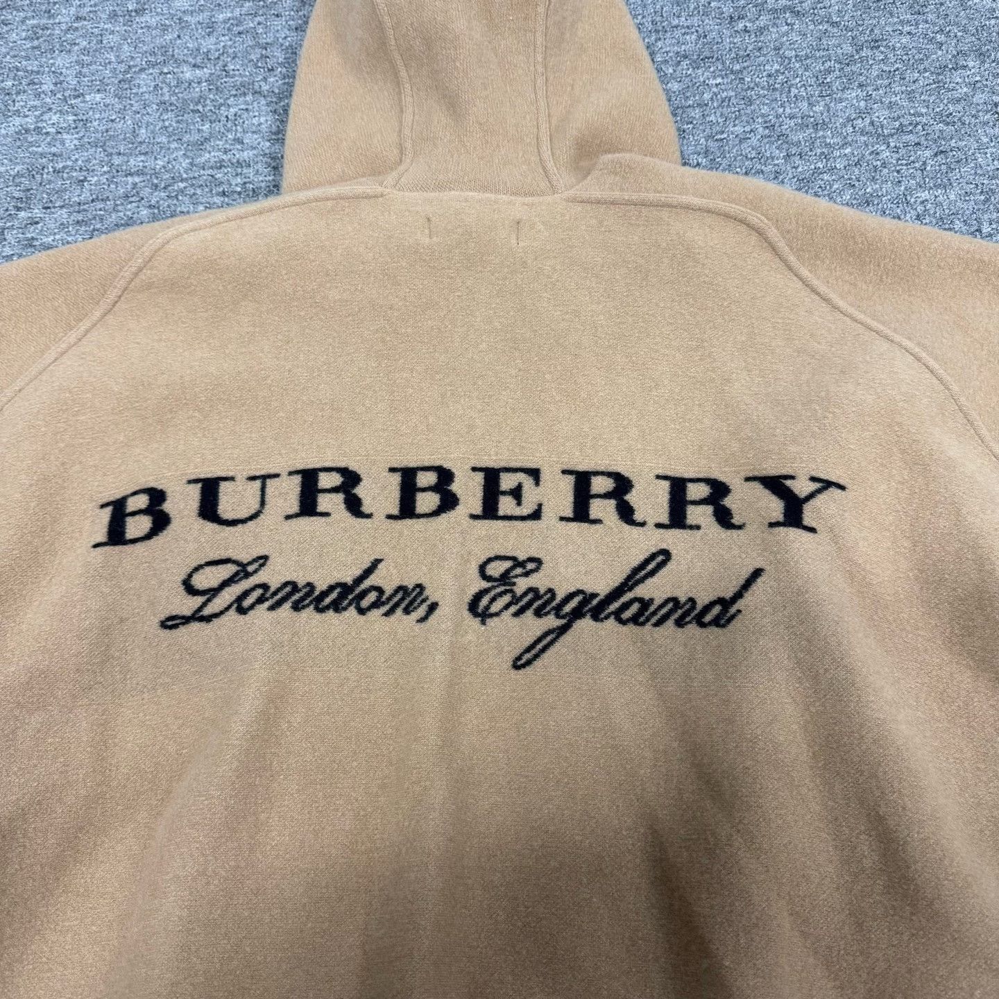 Burberry Burberry Logo Wool Cashmere Hooded Cape ONE SIZE Size ONE SIZE - 5 Thumbnail