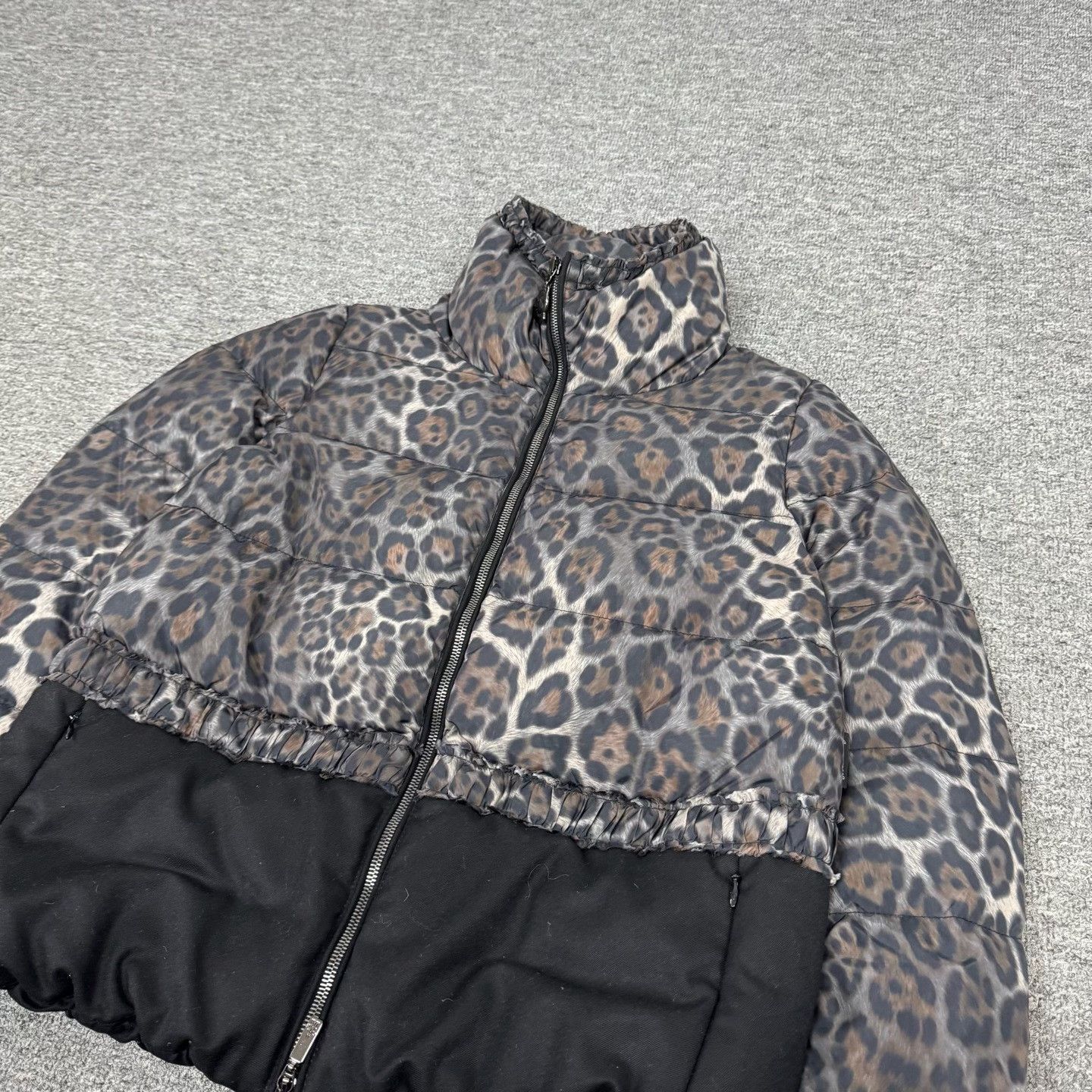 Moncler Moncler Leopard Print Down Jacket Size 0 Size XS / US 0-2 / IT 36-38 - 5 Thumbnail