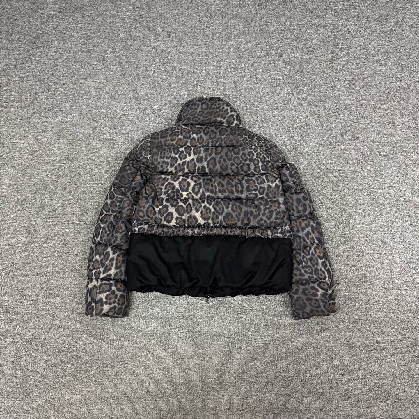 Moncler Moncler Leopard Print Down Jacket Size 0 Size XS / US 0-2 / IT 36-38 - 3 Thumbnail