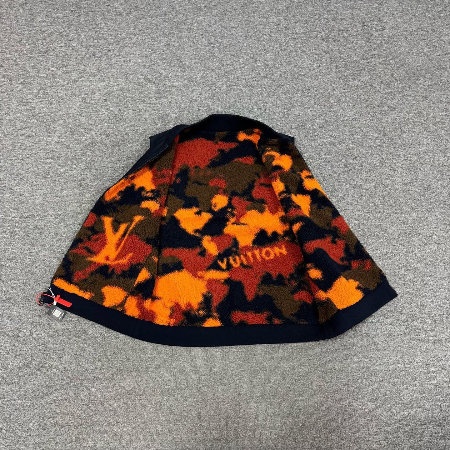 Louis Vuitton Louis Vuitton SS24 Camo Fleece Lining Vest XXL Size US XXL / EU 58 / 5 - 6 Thumbnail