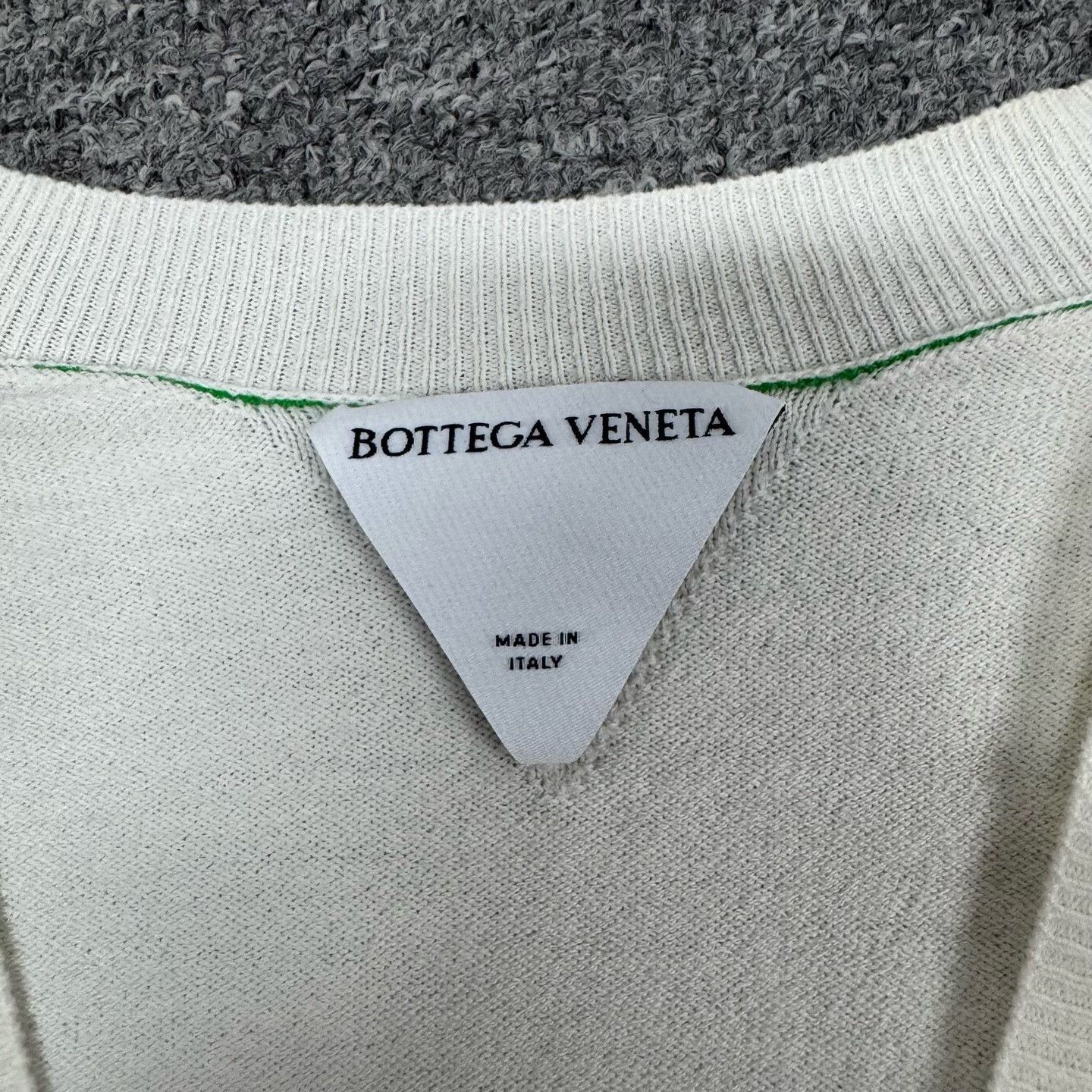 Bottega Veneta Bottega Veneta White Wool V-Neck Sweater Size S Size US S / EU 44-46 / 1 - 6 Thumbnail