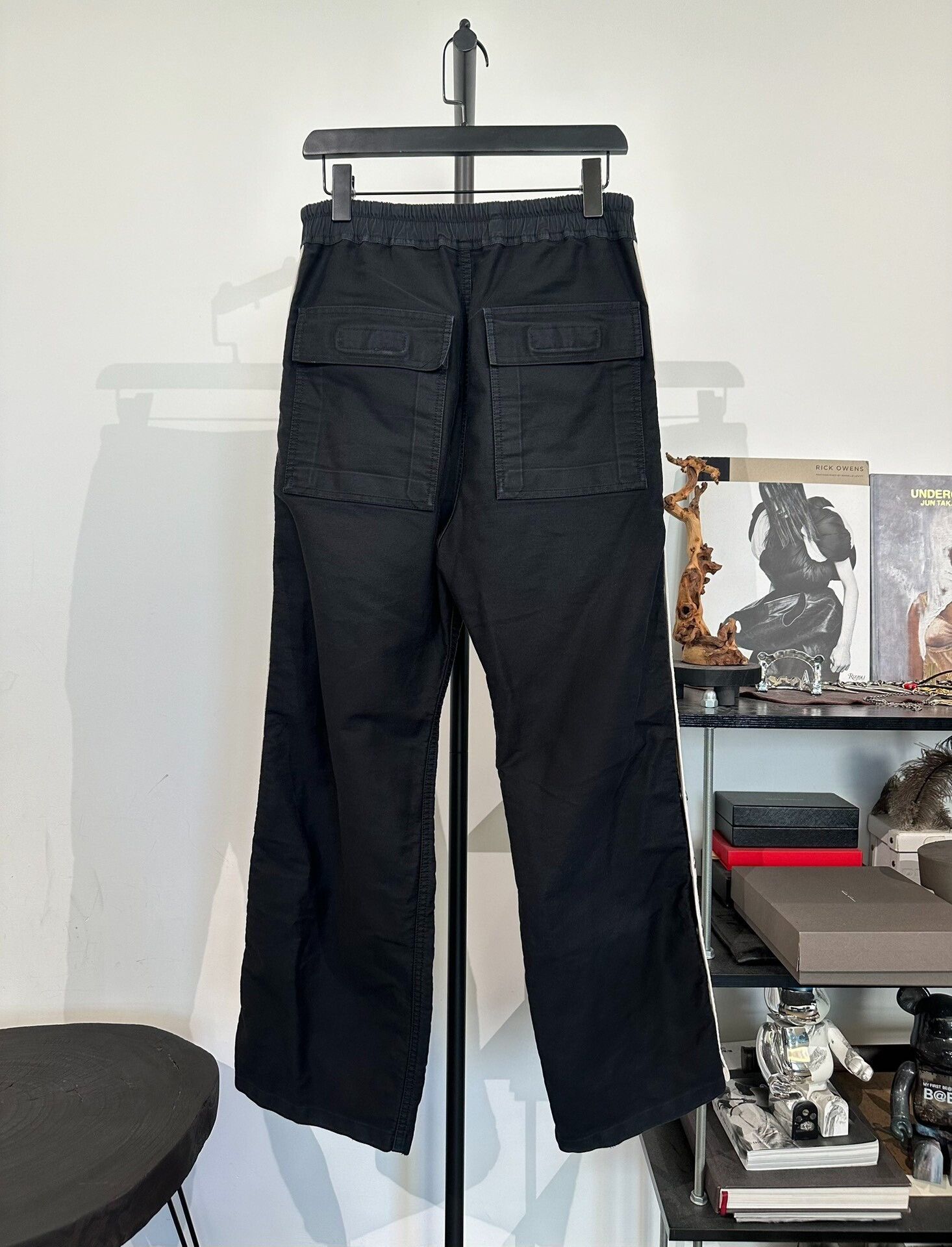Rick Owens Drkshdw Rick Owens Drkshdw Cargo Button Fly Pants S Size US 26 / EU 42 - 2 Thumbnail