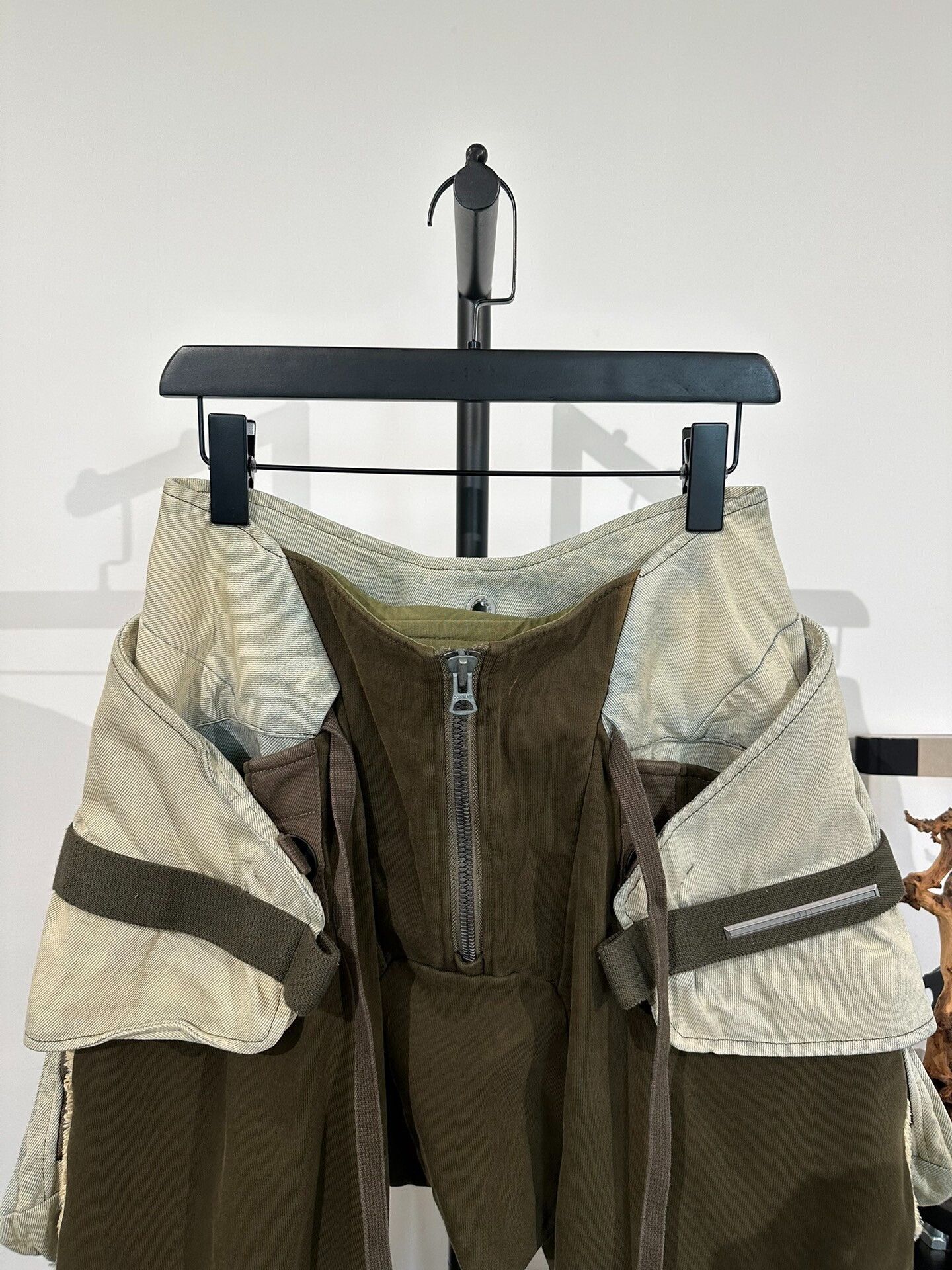 Hamcus Hamcus Wasteland Paratrooper Cargo Capri Size US 28 / EU 44 - 3 Thumbnail