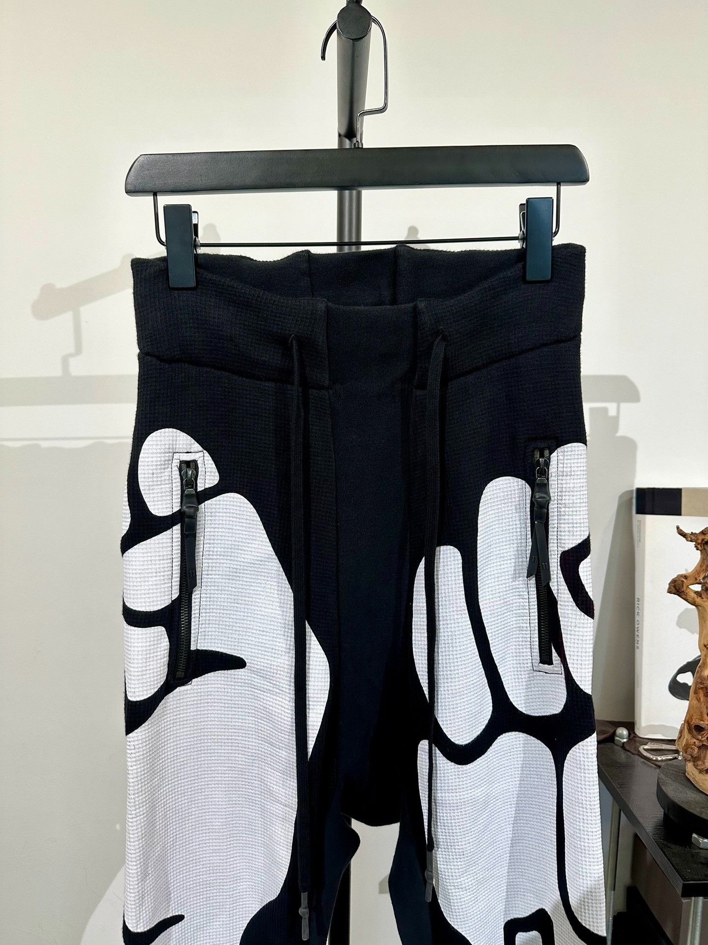 11 By Boris Bidjan Saberi Boris Bidjan Saberi 11by bbs P13 Jogger Pants Size US 36 / EU 52 - 4 Thumbnail