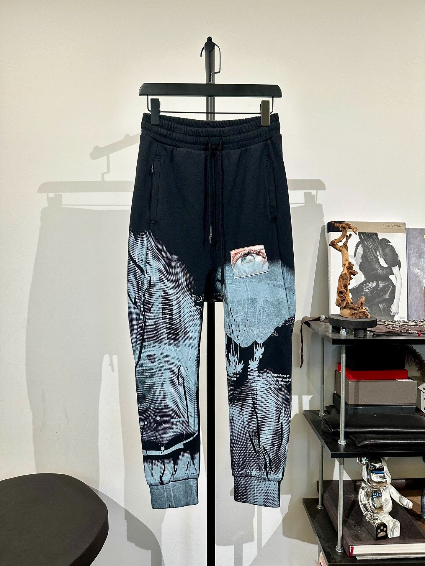 11 By Boris Bidjan Saberi Boris Bidjan Saberi 11by bbs P3C Joggers Size US 26 / EU 42 - 2 Thumbnail