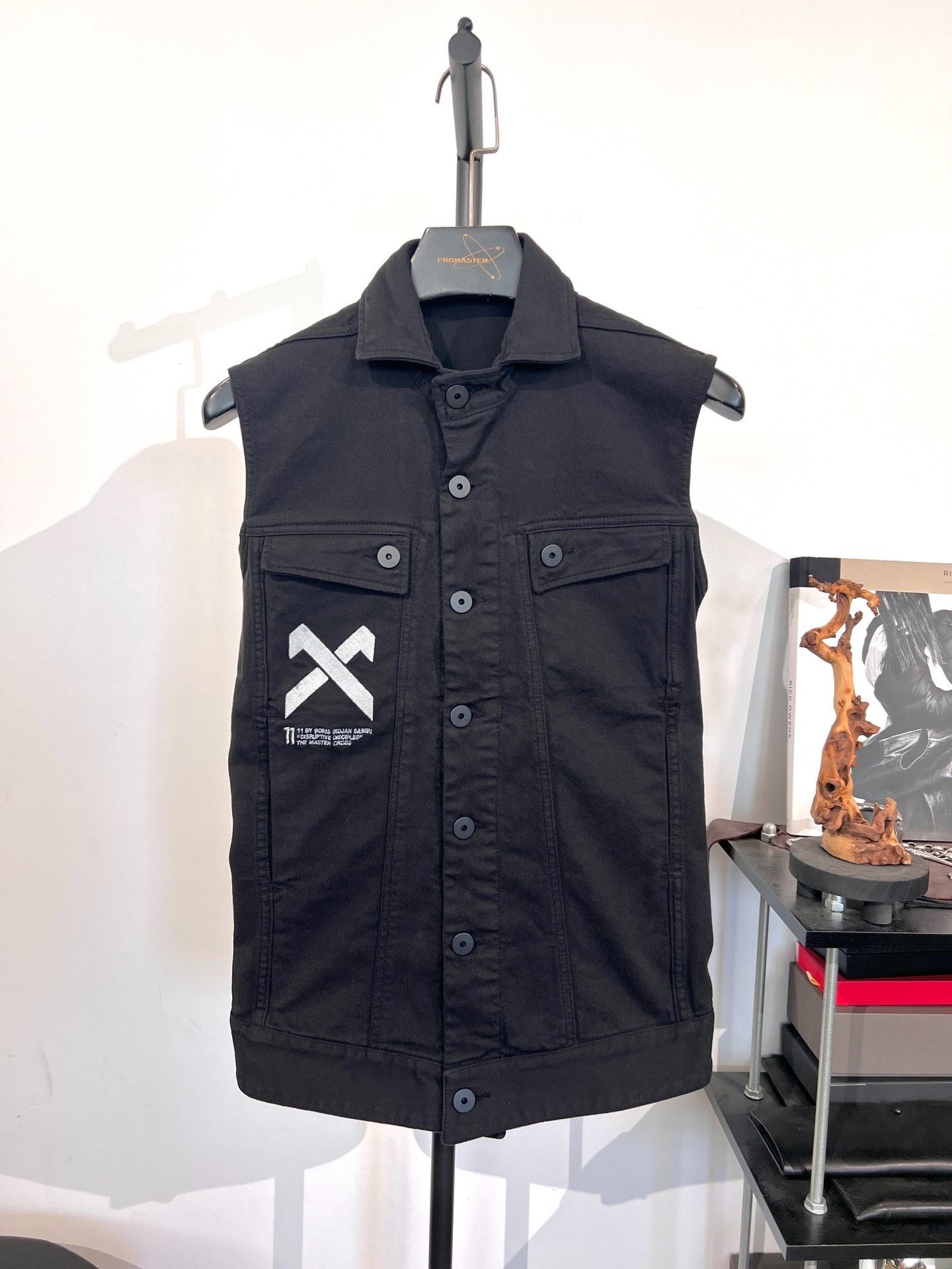 11 By Boris Bidjan Saberi Boris Bidjan Saberi 11by BBS V3 Denim Hunting Vest Size US S / EU 44-46 / 1 - 2 Thumbnail
