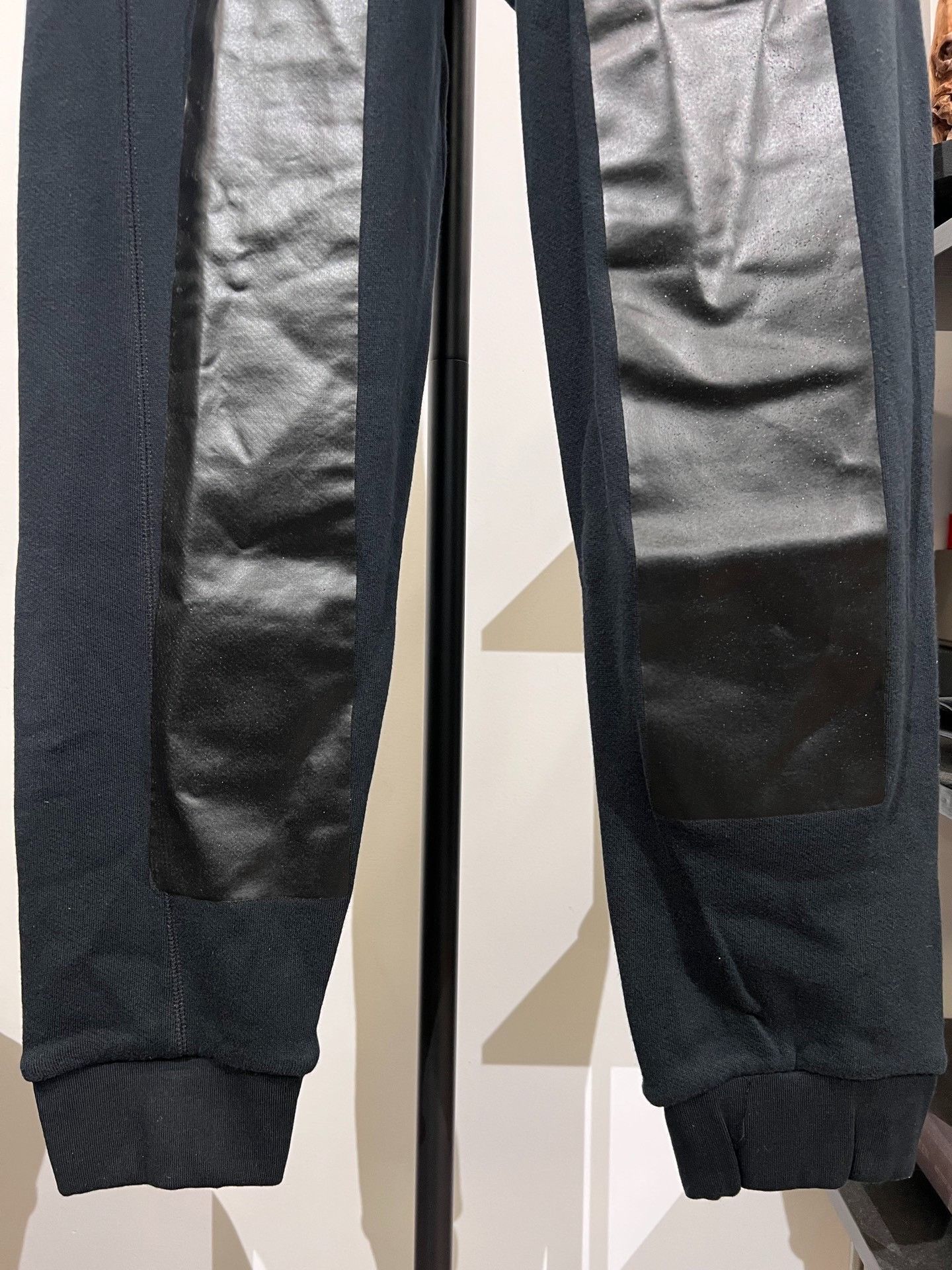 11 By Boris Bidjan Saberi Boris Bidjan Saberi 11by bbs P3 Sweatpants Size US 26 / EU 42 - 3 Thumbnail