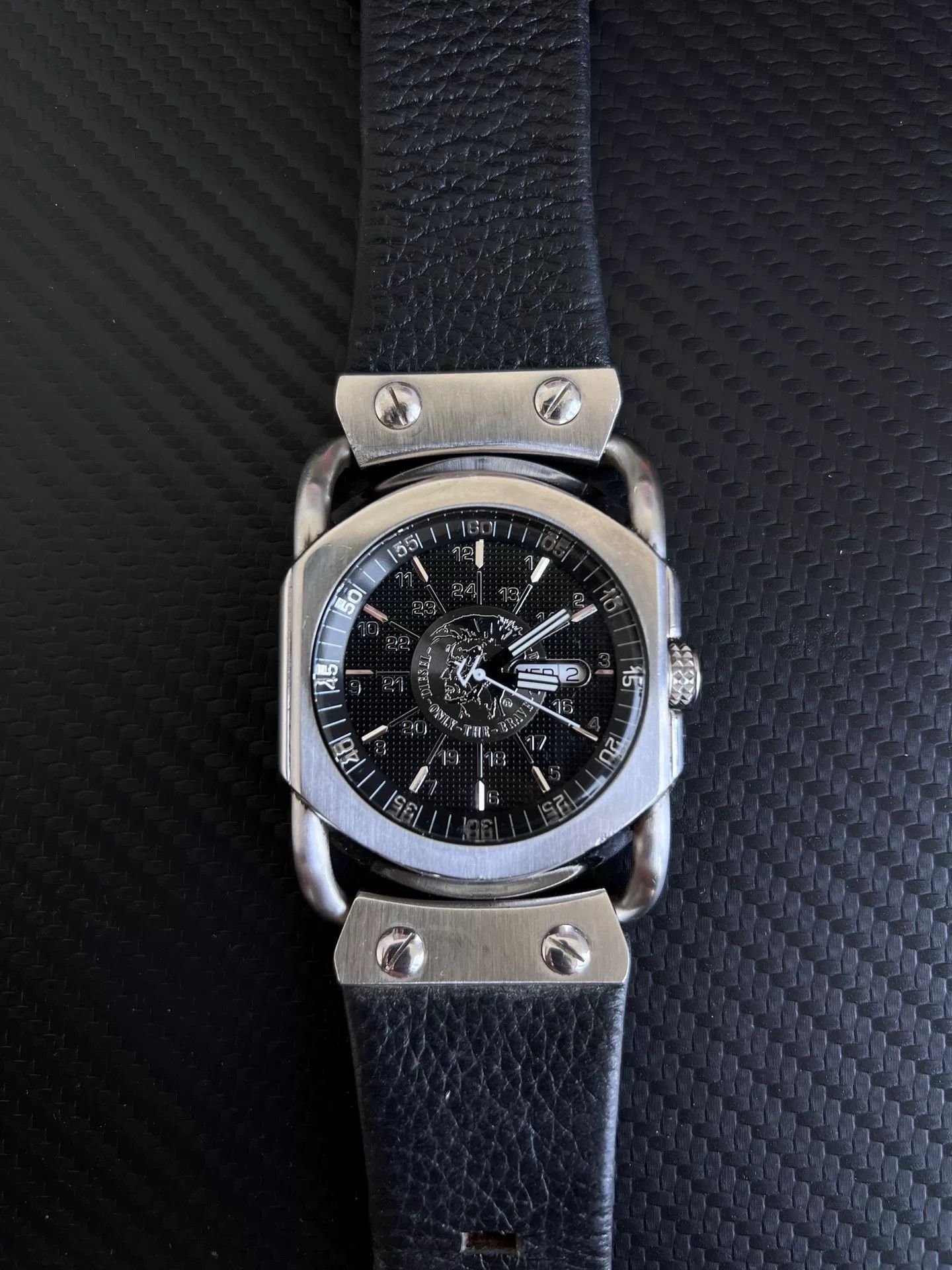 Diesel Diesel Vintage Quartz Electronic Watch Size ONE SIZE - 3 Thumbnail