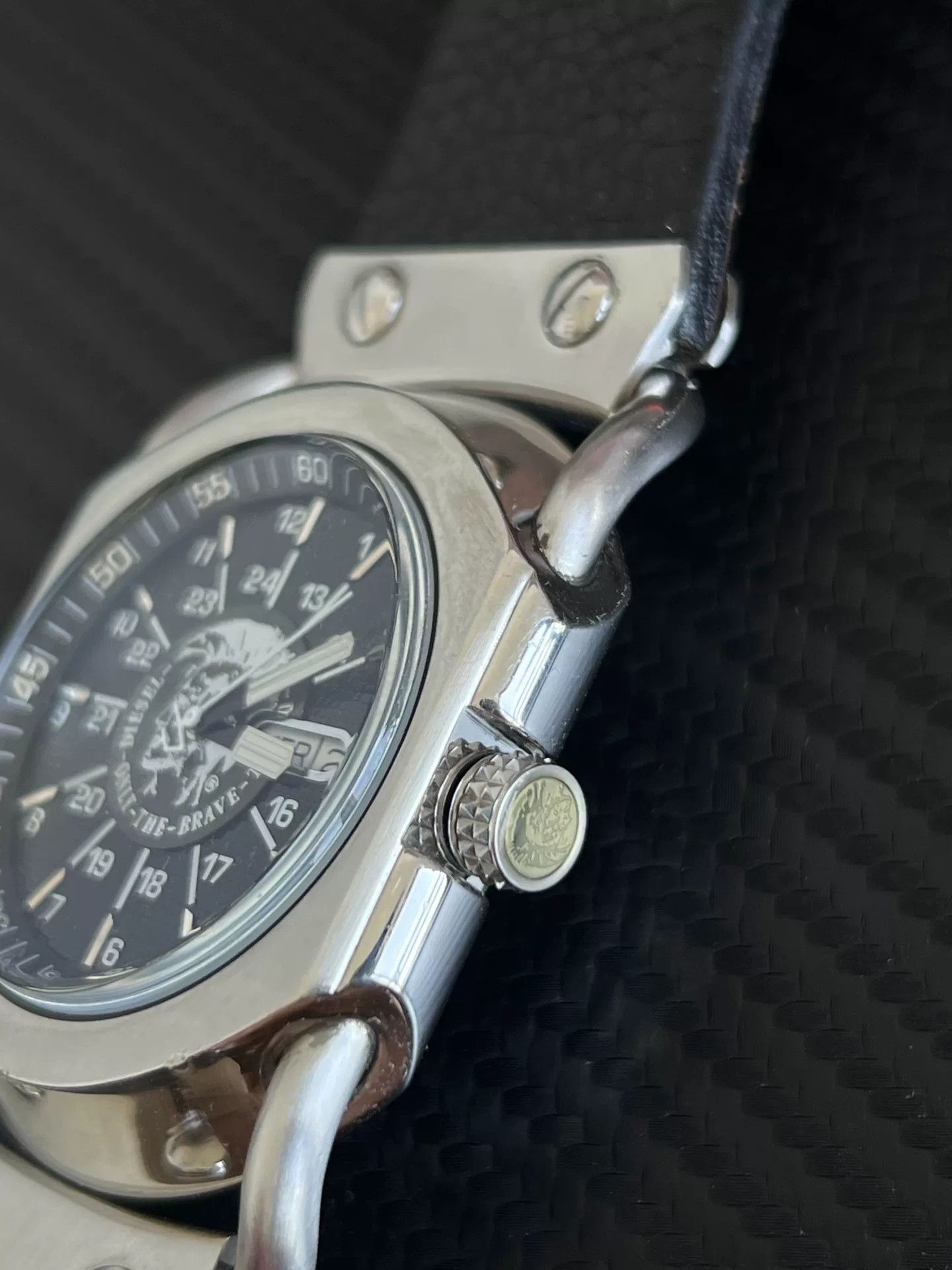 Diesel Diesel Vintage Quartz Electronic Watch Size ONE SIZE - 4 Thumbnail