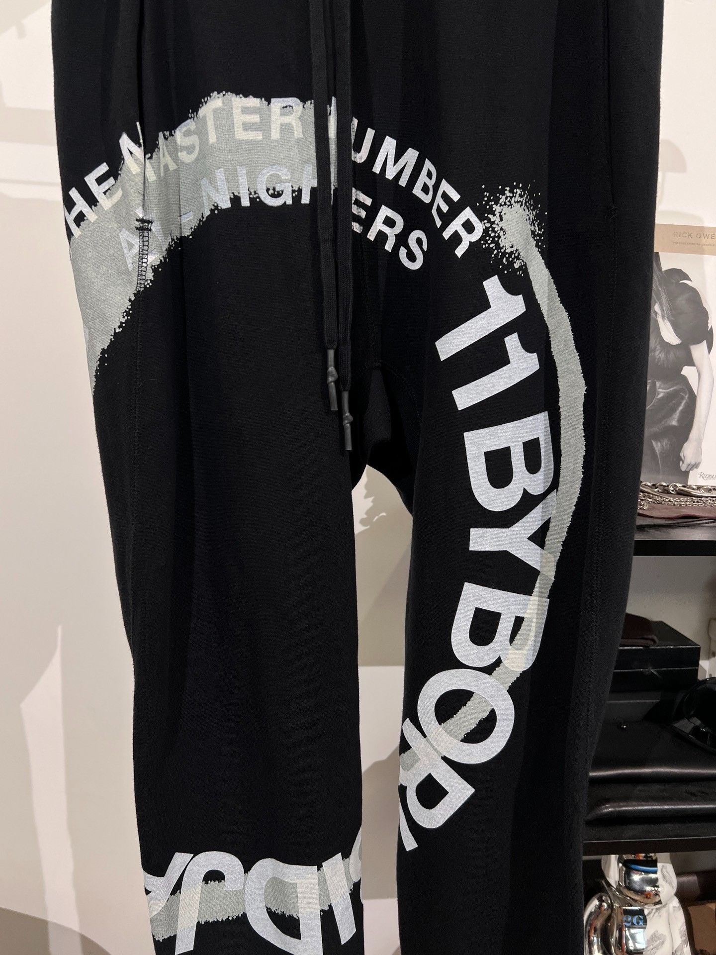 11 By Boris Bidjan Saberi Boris Bidjan Saberi 11by BBS Cuffed Sweatpants Size US 32 / EU 48 - 3 Thumbnail