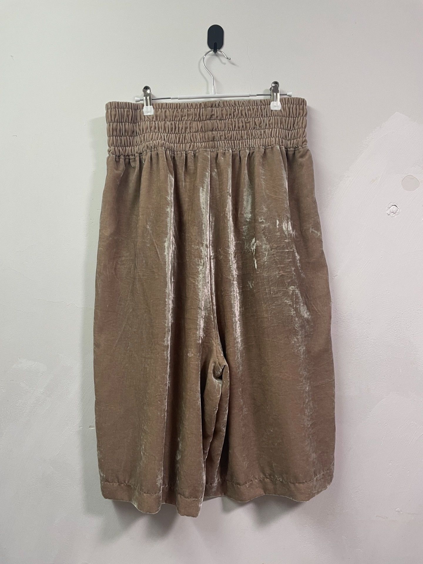Random Identities Random Identities Velvet Oversized High-Waist Boxer Shorts Size US 35 - 2 Thumbnail
