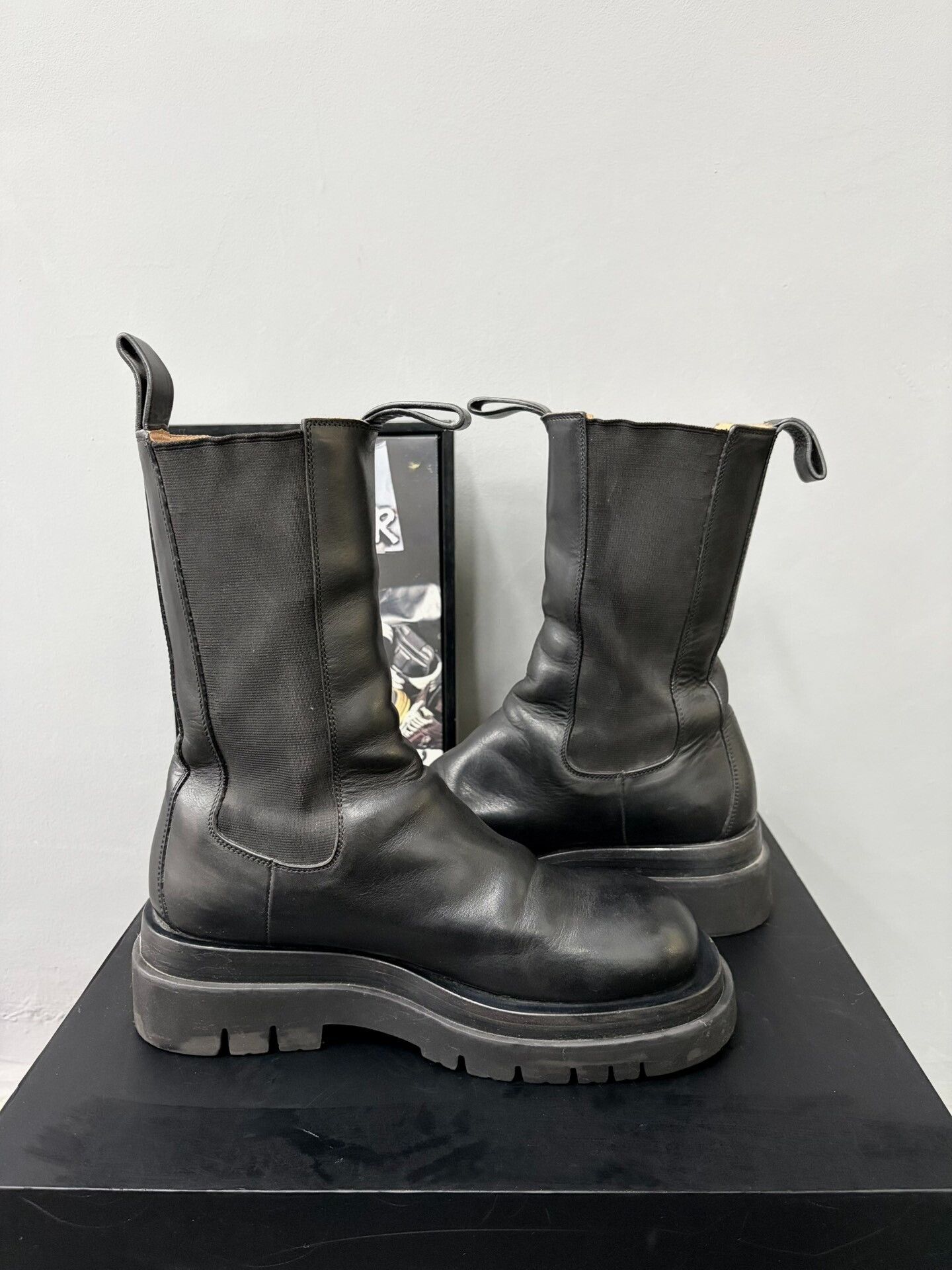 Bottega Veneta Bottega Veneta Lug Sole Chelsea Boots Size US 7 / IT 37 - 5 Thumbnail