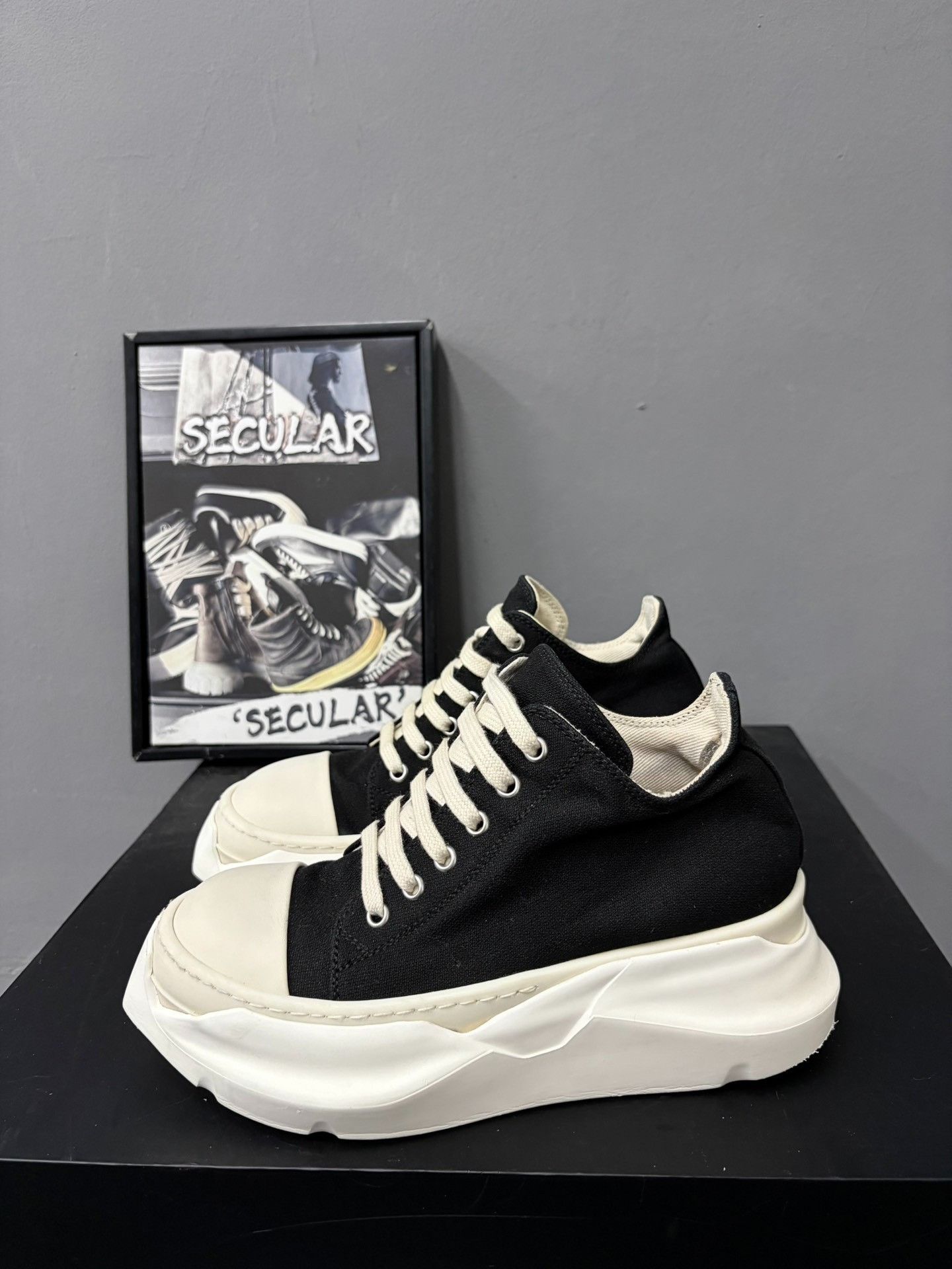 Rick Owens Rick Owens Classic Black White Low Top Size US 5 / IT 35 - 2 Thumbnail