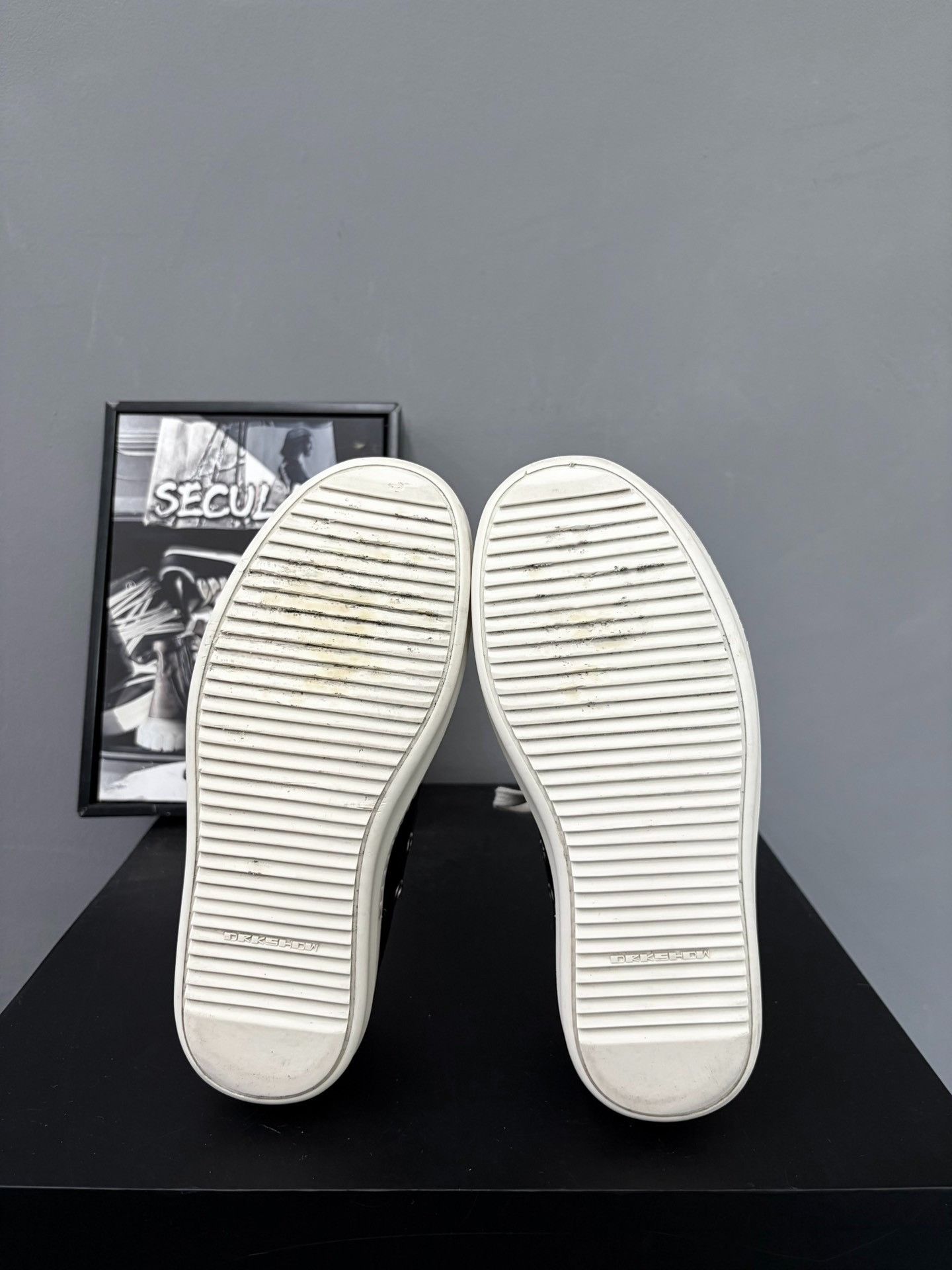 Rick Owens Drkshdw Rick Owens DRKSHDW Low-Top Canvas Sneakers Size US 5 / IT 35 - 8 Thumbnail