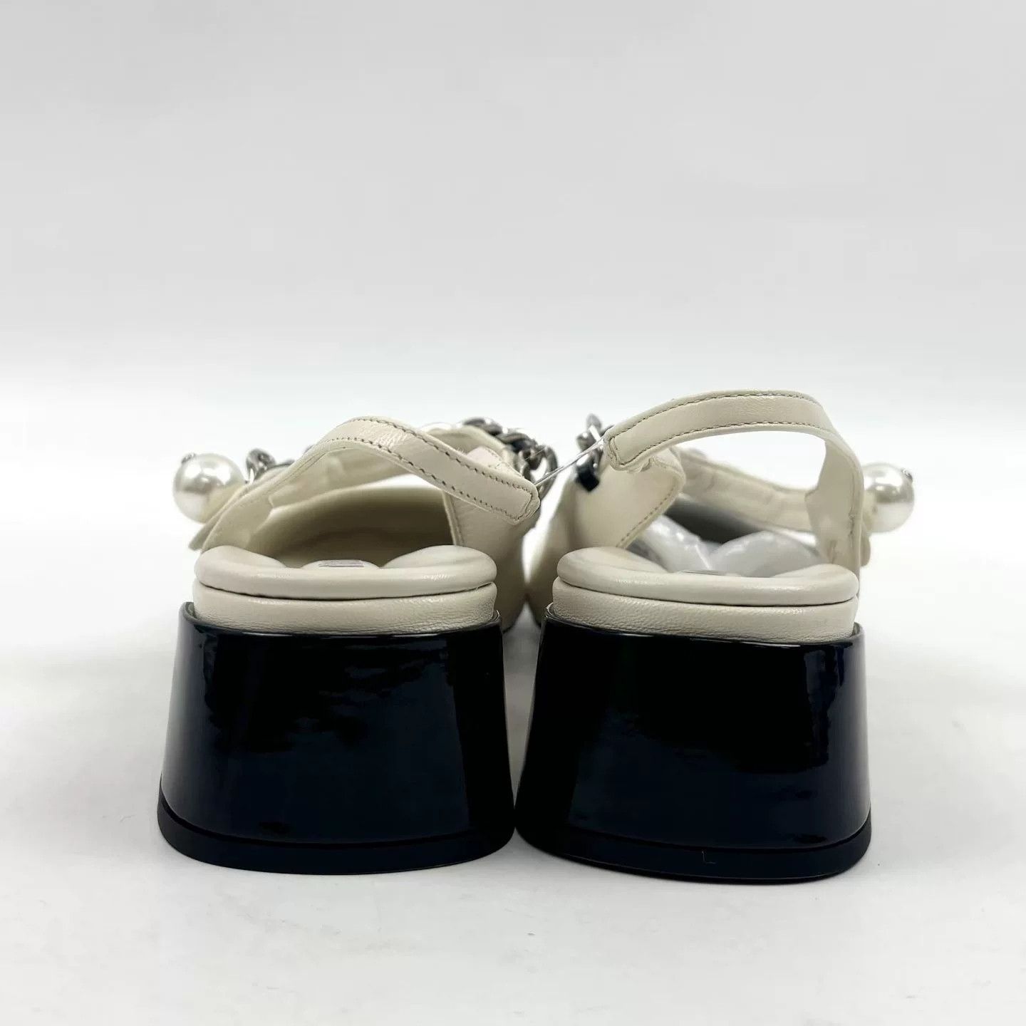 Miu Miu Miu Miu Beige Leather Mary Jane Shoes 35 Size US 4 / IT 34 - 5 Thumbnail