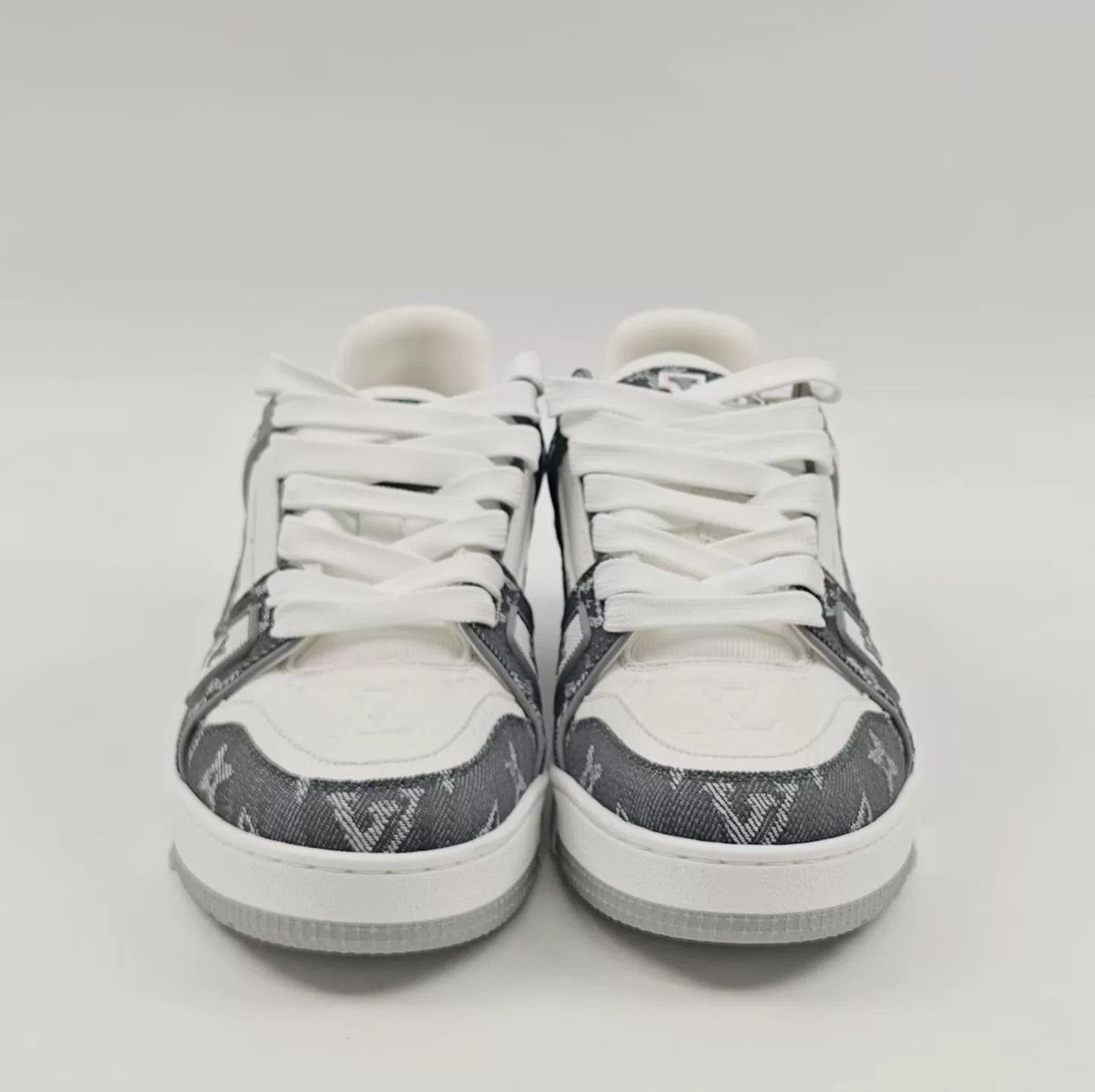 Louis Vuitton LV Grey Monogram Trainer Sneakers Size US 6 / IT 36 - 2 Thumbnail