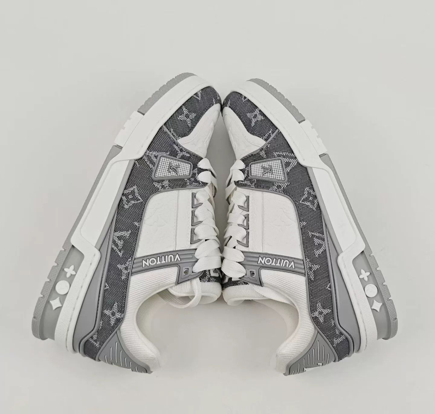 Louis Vuitton LV Grey Monogram Trainer Sneakers Size US 6 / IT 36 - 4 Thumbnail