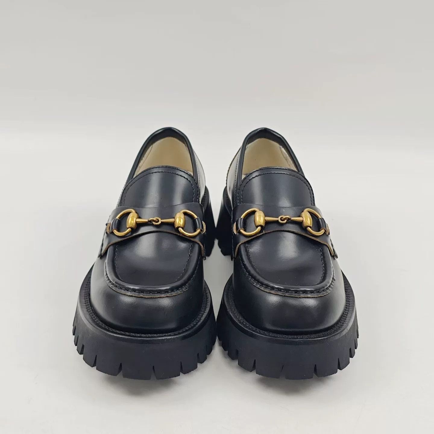 Gucci Gucci Black Bee Loafers Size 36 Size US 5 / IT 35 - 2 Thumbnail