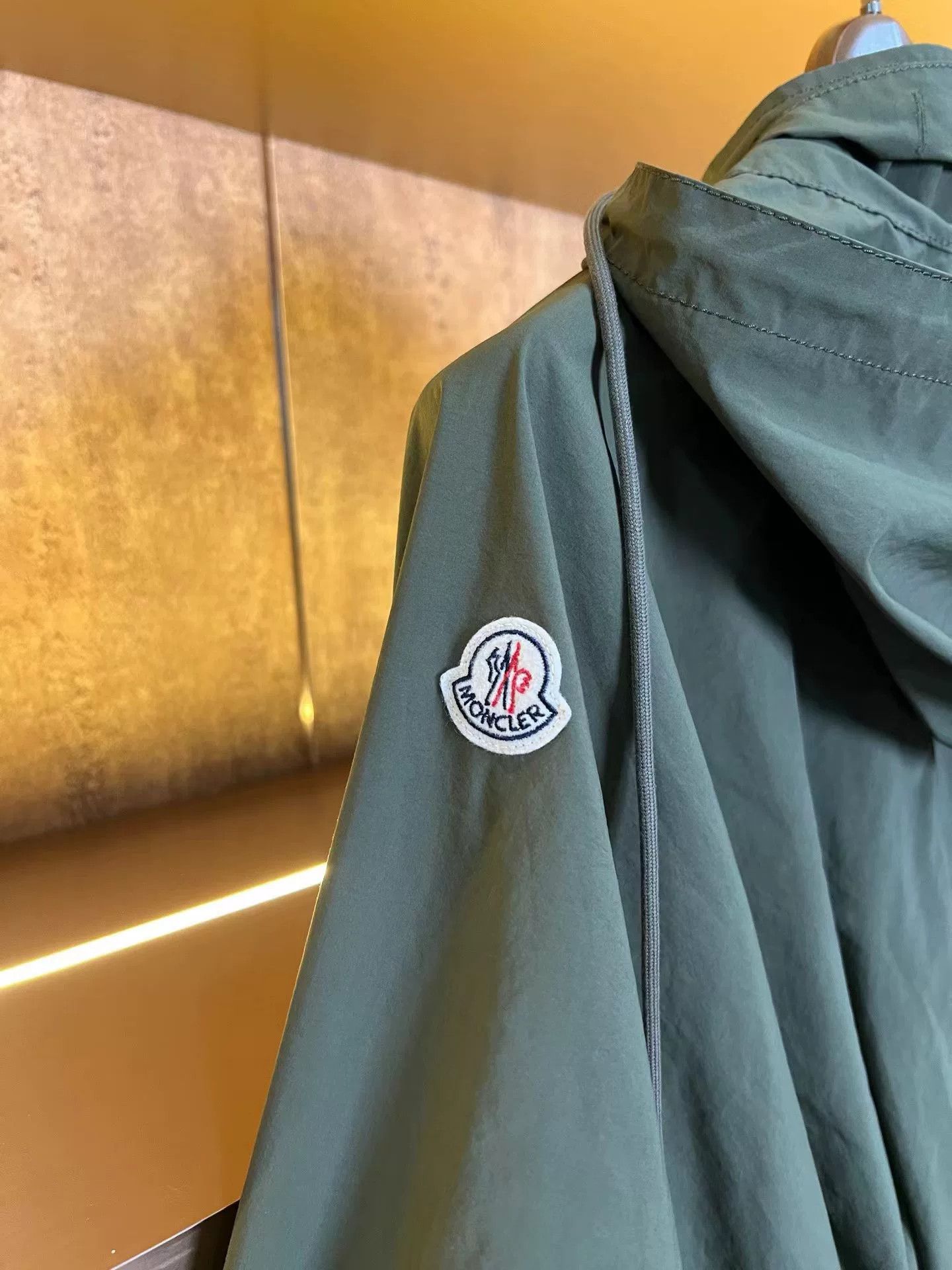 Moncler Moncler Hooded Cape Size 1 Size S / US 4 / IT 40 - 3 Thumbnail