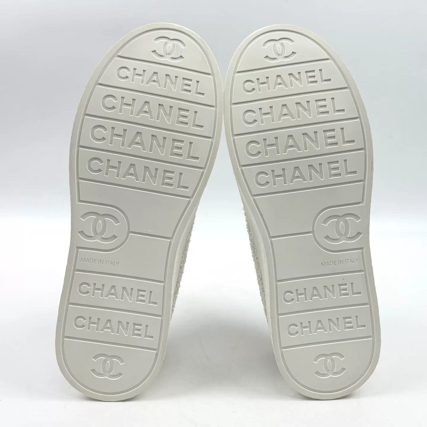 Chanel Chanel 2025 New White Plush Casual Shoes Size US 8 / IT 38 - 6 Thumbnail