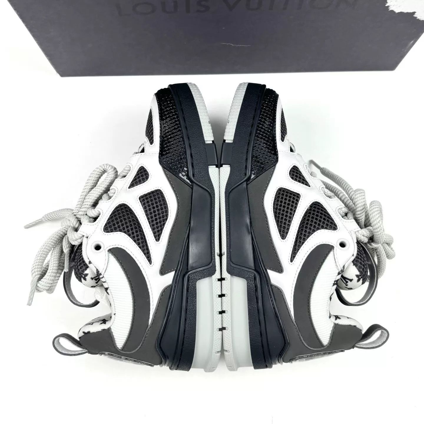 Louis Vuitton LV Black Gray Trenier Sneakers Size US 5.5 / IT 35.5 - 3 Thumbnail