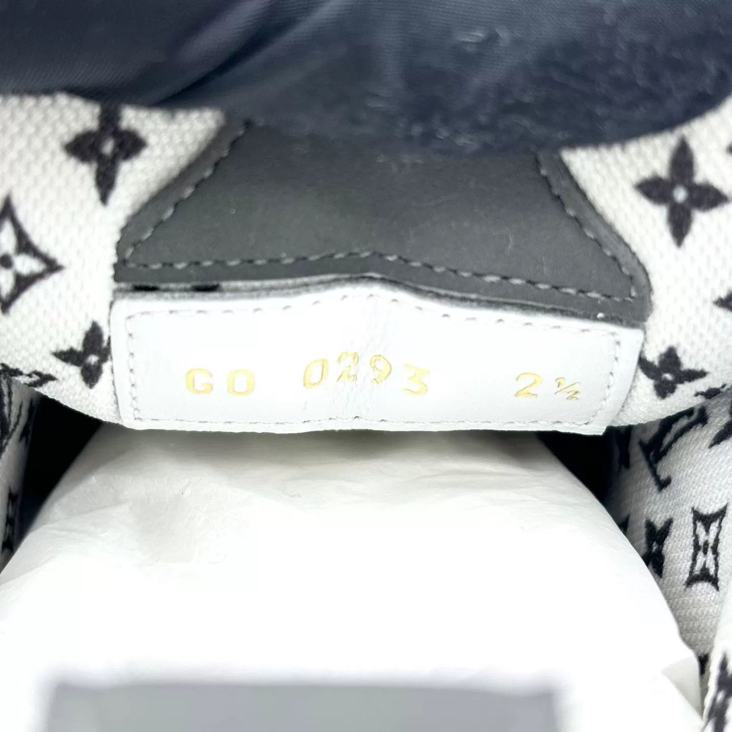 Louis Vuitton LV Black Gray Trenier Sneakers Size US 5.5 / IT 35.5 - 7 Thumbnail