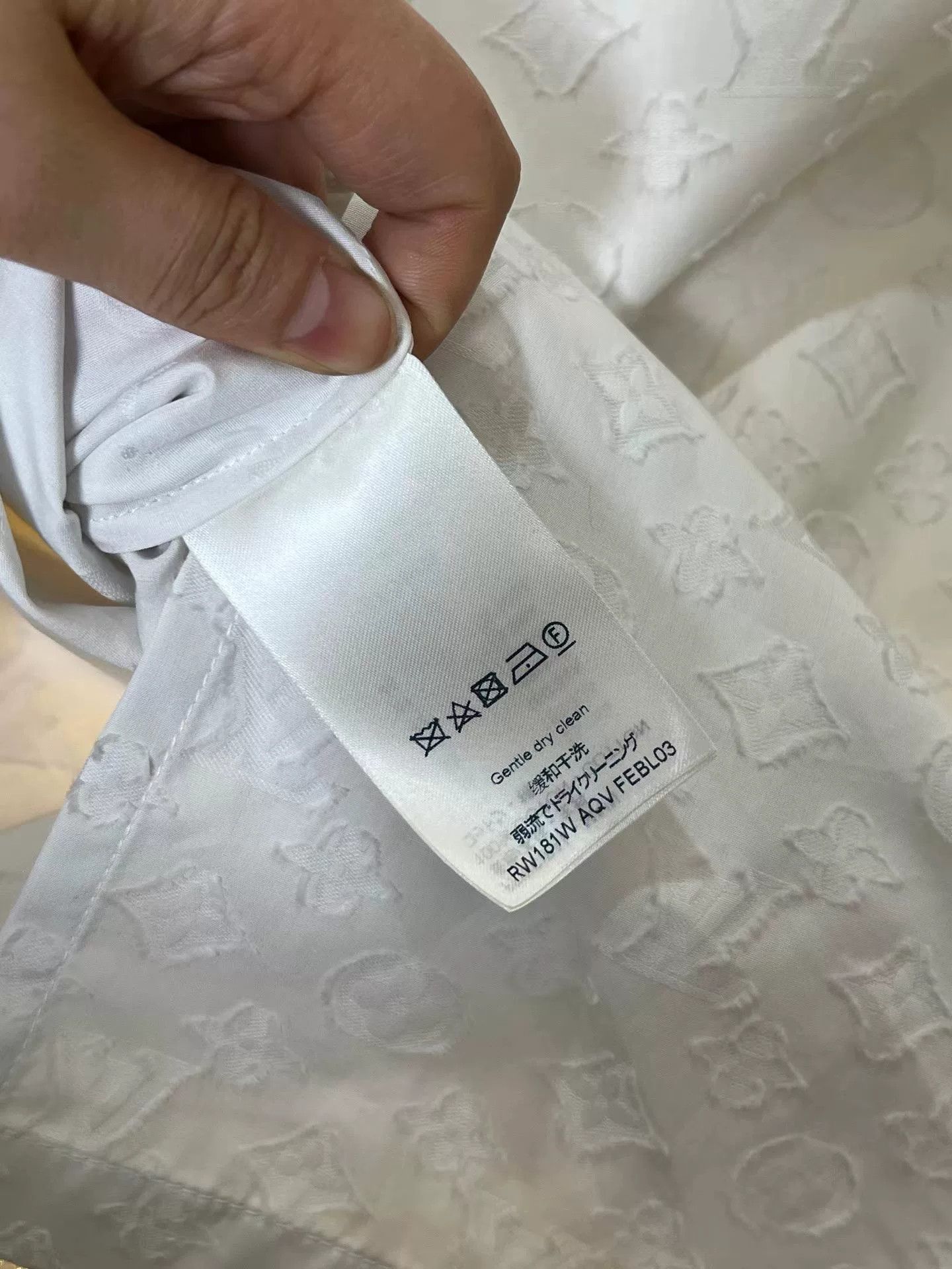 Louis Vuitton LV Monogram Shirt Size XS / US 0-2 / IT 36-38 - 4 Thumbnail
