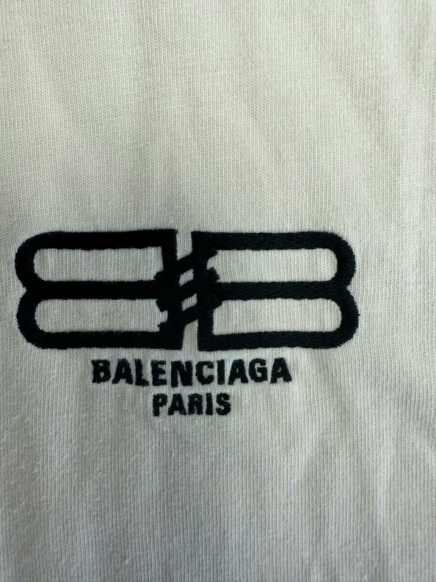 Balenciaga Balenciaga Embroidered Letter Solid Crewneck Tee Size XS / US 0-2 / IT 36-38 - 3 Thumbnail