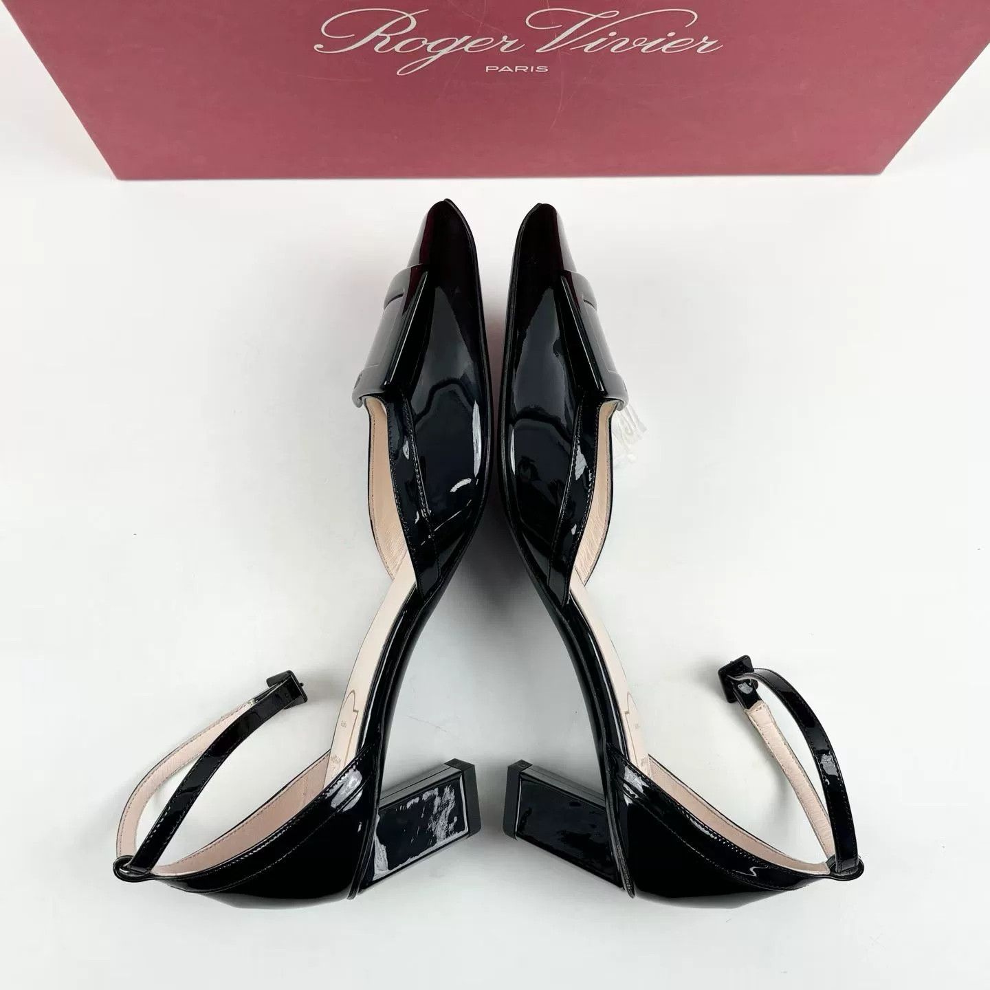 Roger Vivier RV Black Patent Leather Low Heel Sandals Size US 5.5 / IT 35.5 - 3 Thumbnail