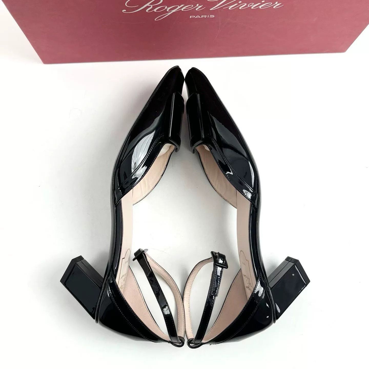 Roger Vivier RV Black Patent Leather Low Heel Sandals Size US 5.5 / IT 35.5 - 4 Thumbnail