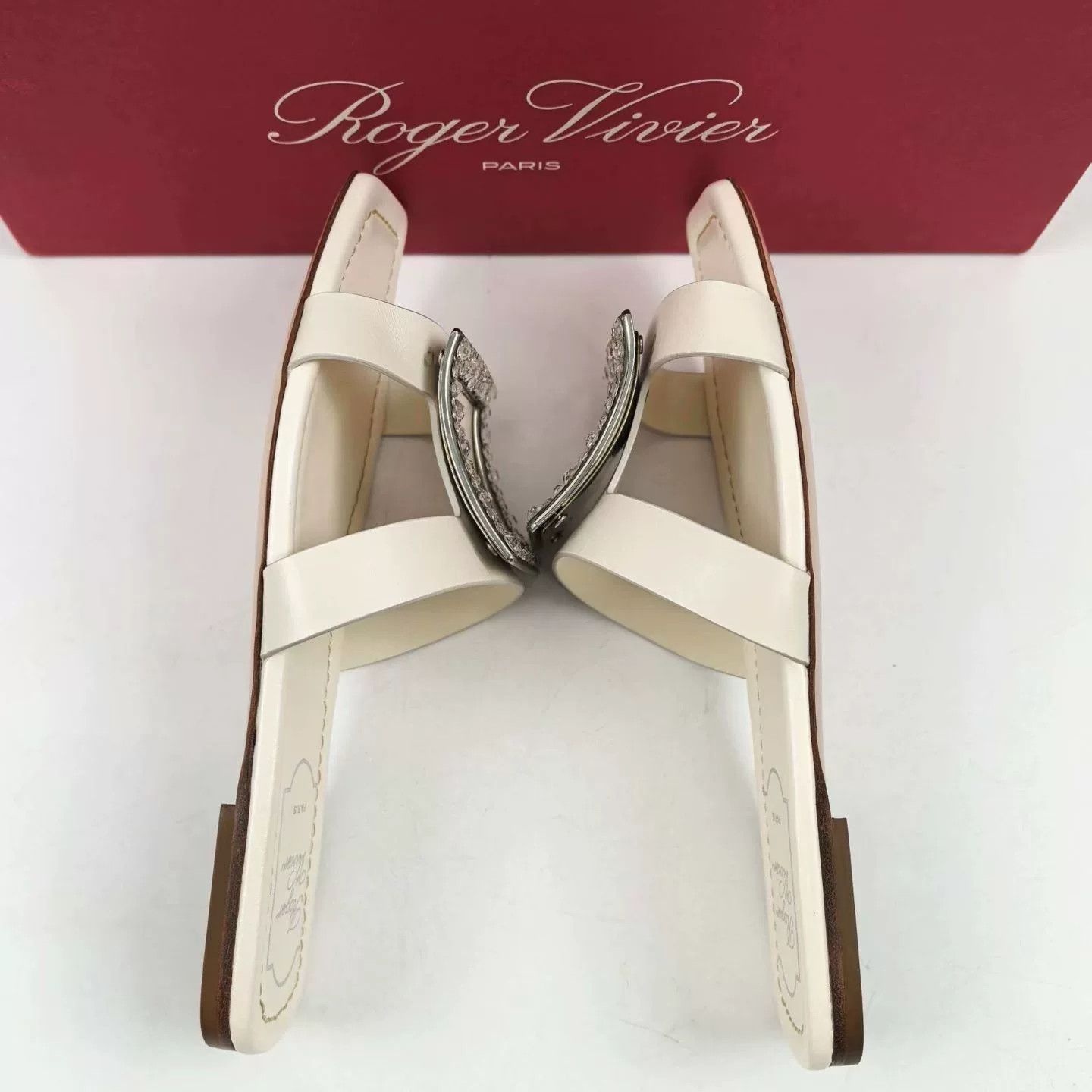 Roger Vivier RV Off-white Diamond Buckle Slippers Size US 5 / IT 35 - 4 Thumbnail