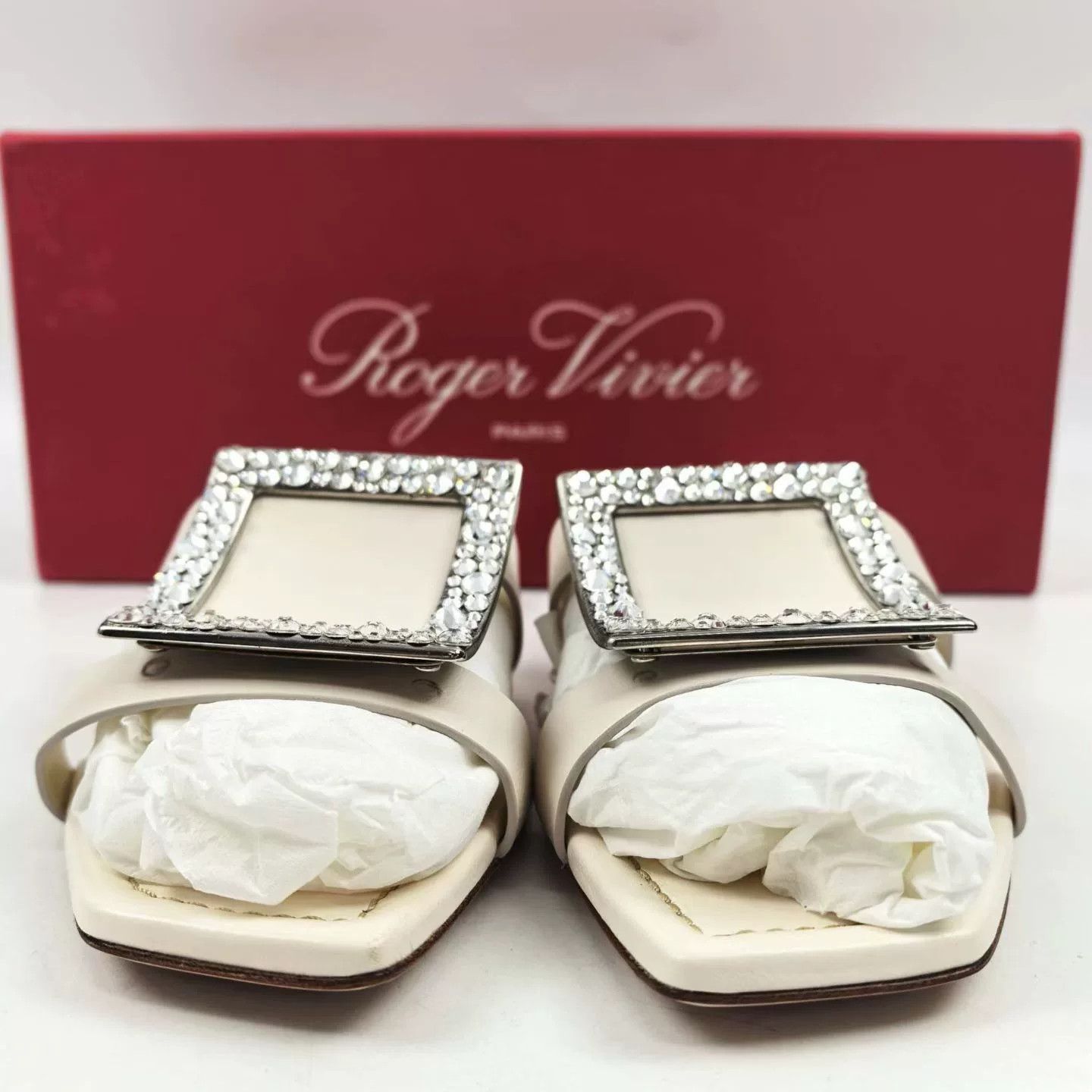 Roger Vivier RV Off-white Diamond Buckle Slippers Size US 5 / IT 35 - 2 Thumbnail