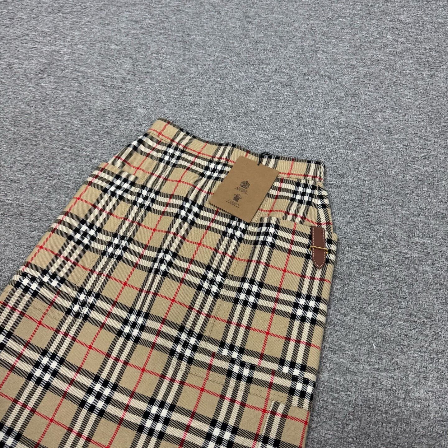 Burberry Burberry Check Wool Leather Trim Midi Skirt IT 34 Size 24" / US 00 / IT 34 - 4 Thumbnail