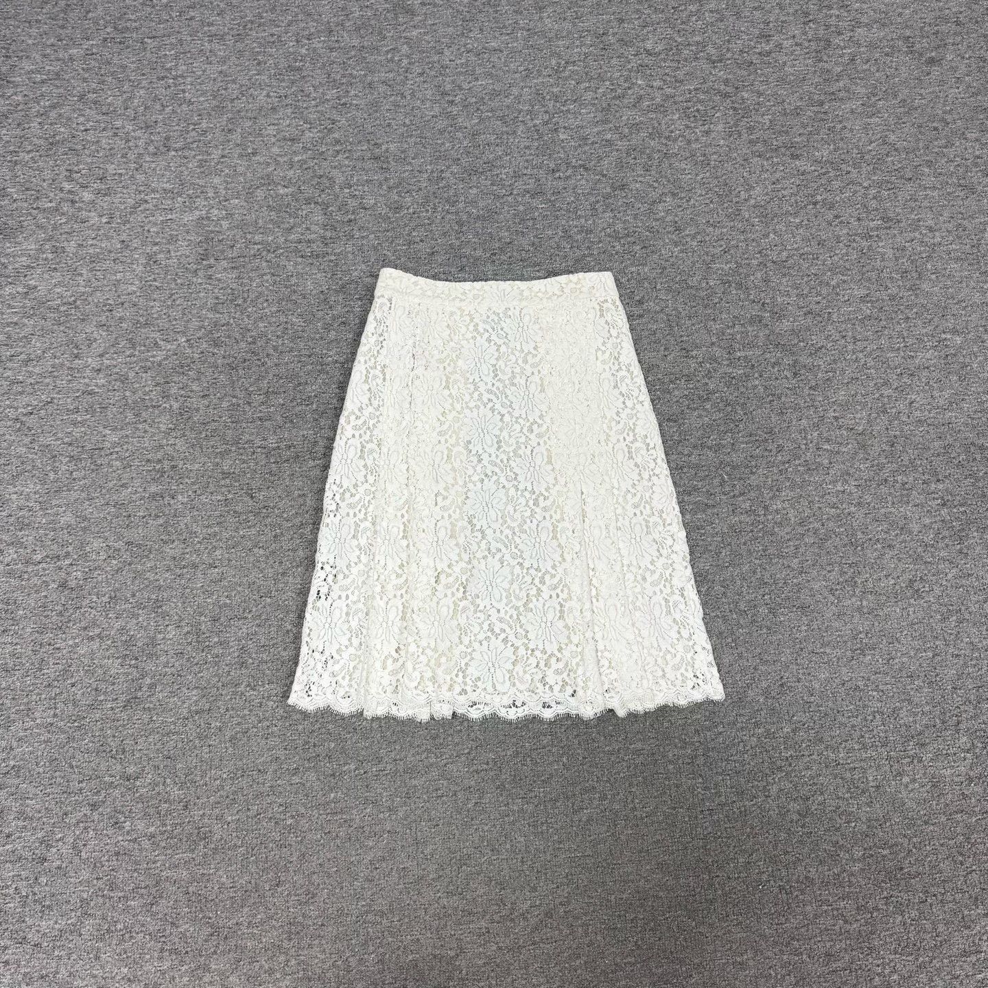 Chanel Chanel Floral Lace Midi Skirt 36 Size 26" / US 2 / IT 38 - 3 Thumbnail