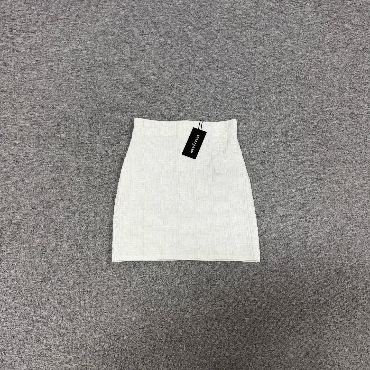 Balmain Balmain Textured Pattern Mini Skirt FR 38 Size 27" / US 4 / IT 40 - 2 Thumbnail